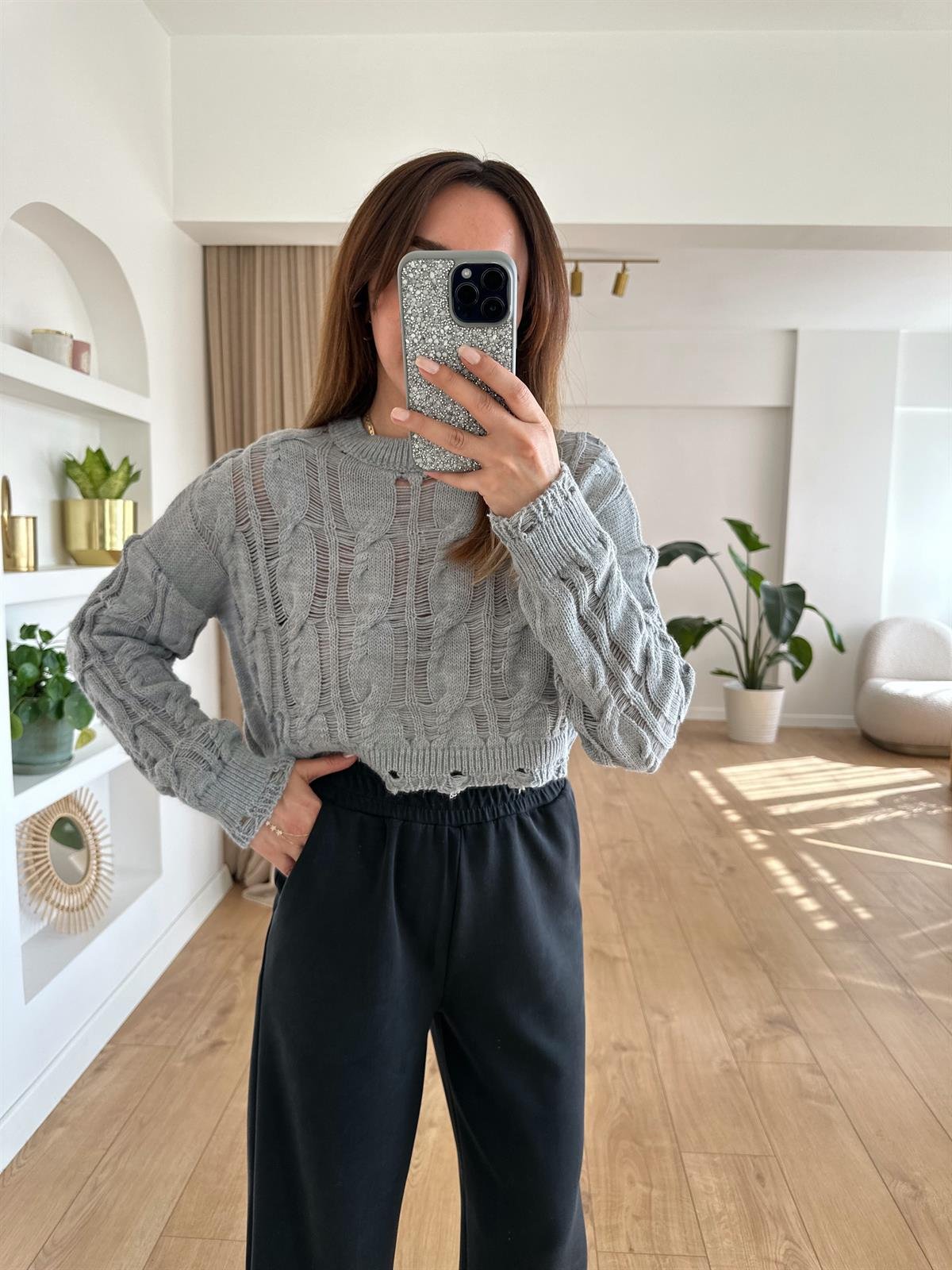 GRİ AJURLU CROP TRİKO