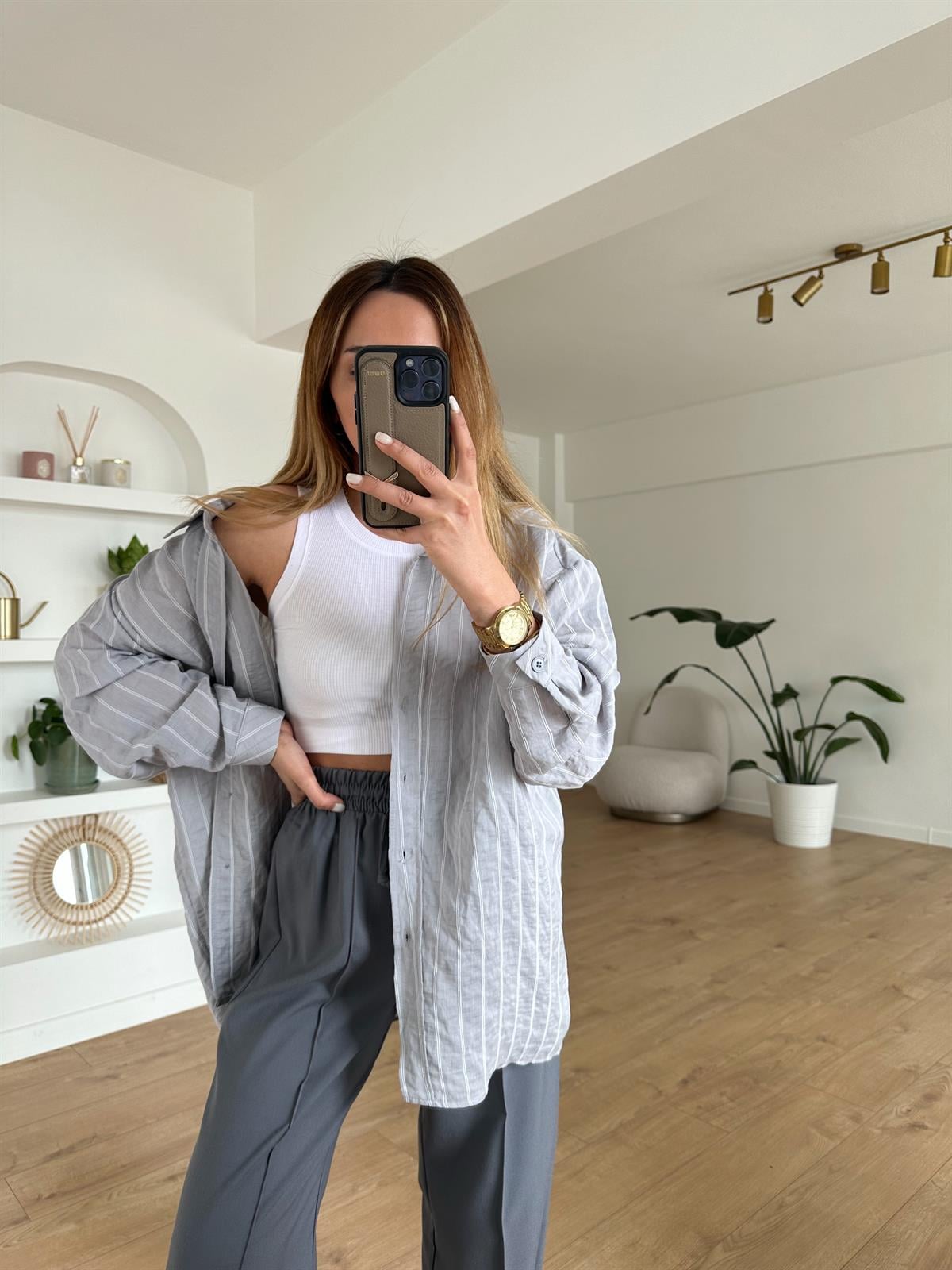 GRİ ÇİZGİLİ TENSEL OVERSIZE GÖMLEK