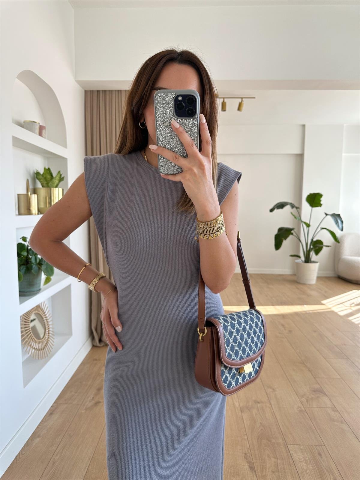 GRİ OMUZ DETAYLI BASIC ELBİSE