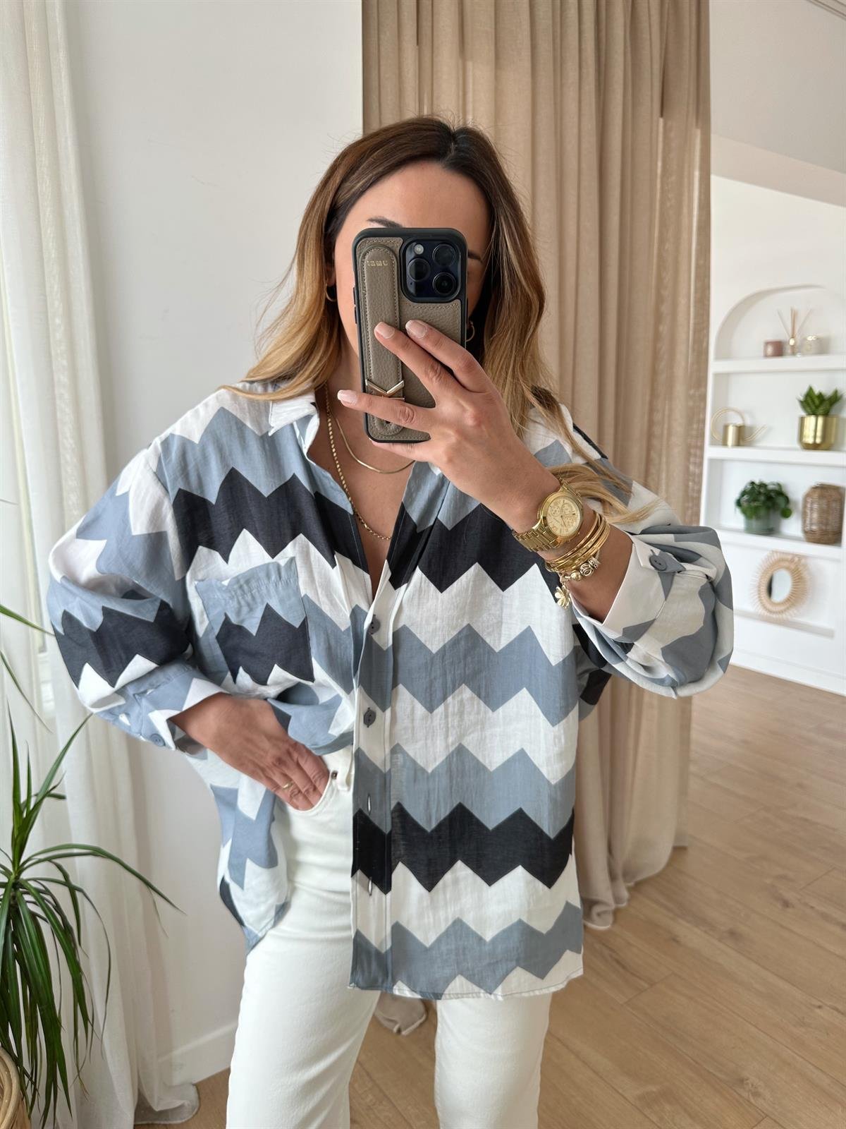 GRİ ZİGZAG DESENLİ TENSEL OVERSIZE GÖMLEK