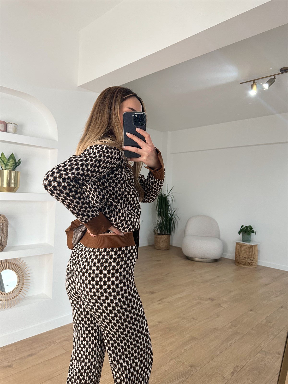 KAHVE DESENLİ ÇELK TRİKO TAKIM