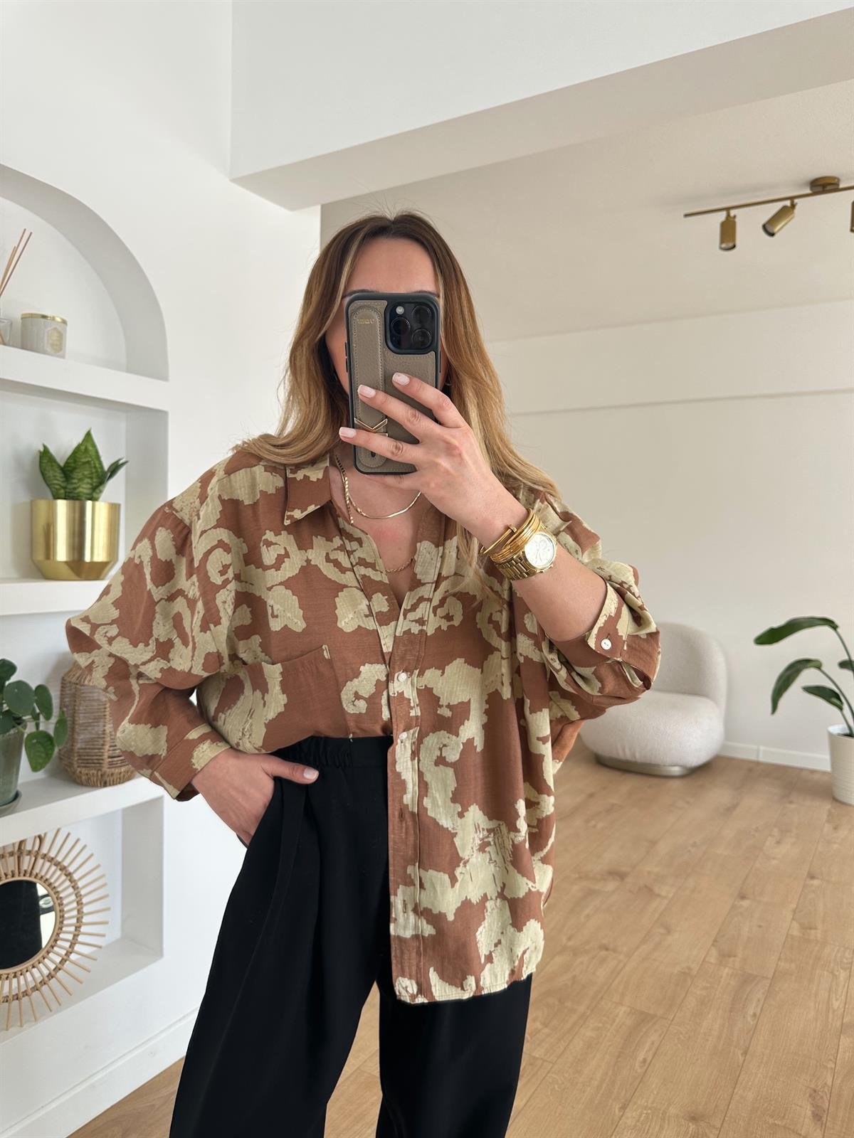 KAHVE DESENLİ TENSEL OVERSIZE GÖMLEK