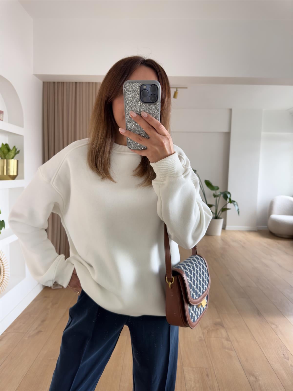 KAREN EKRU ŞARDONLU OVERSIZE SWEAT