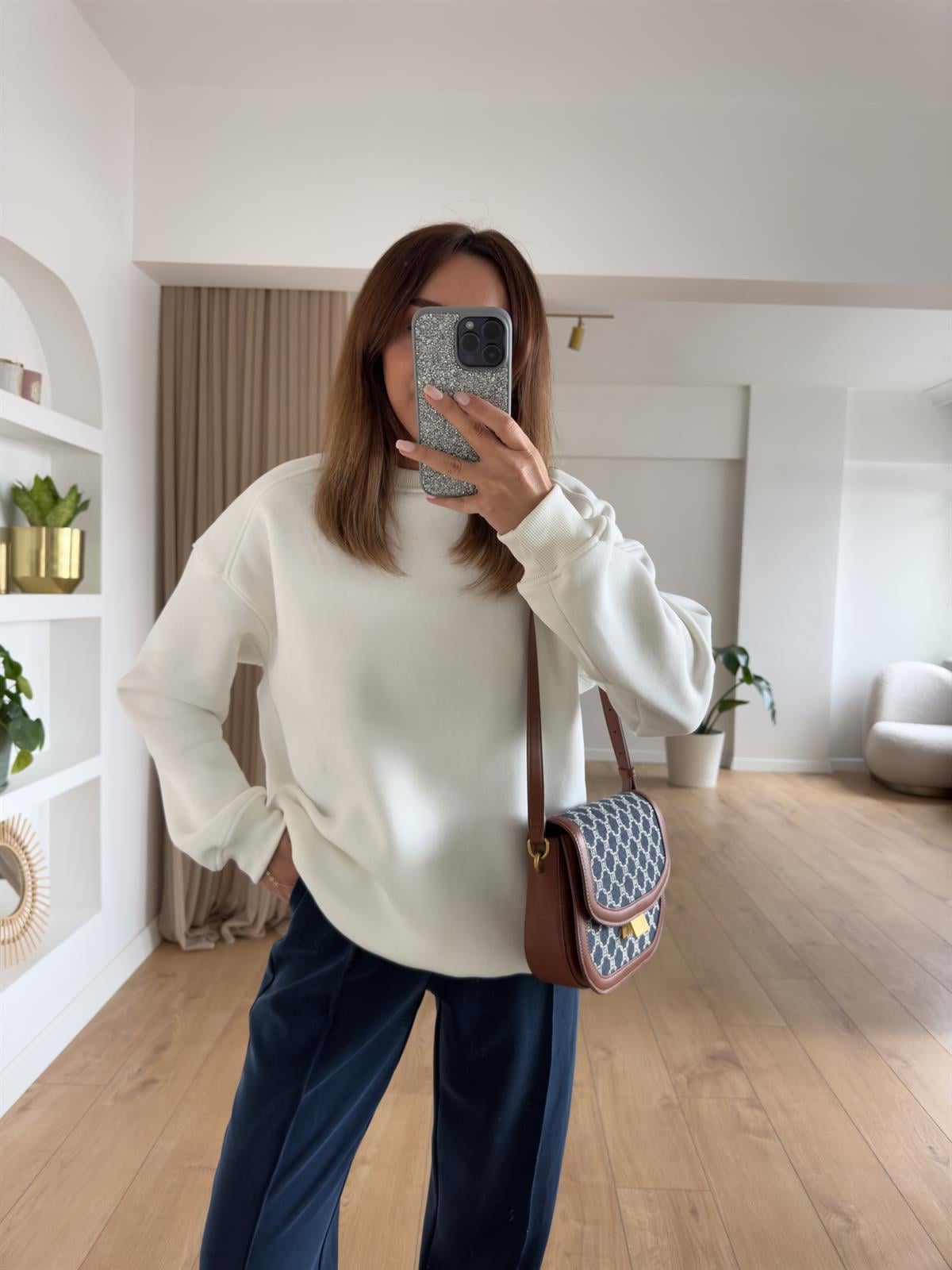 KAREN EKRU ŞARDONLU OVERSIZE SWEAT
