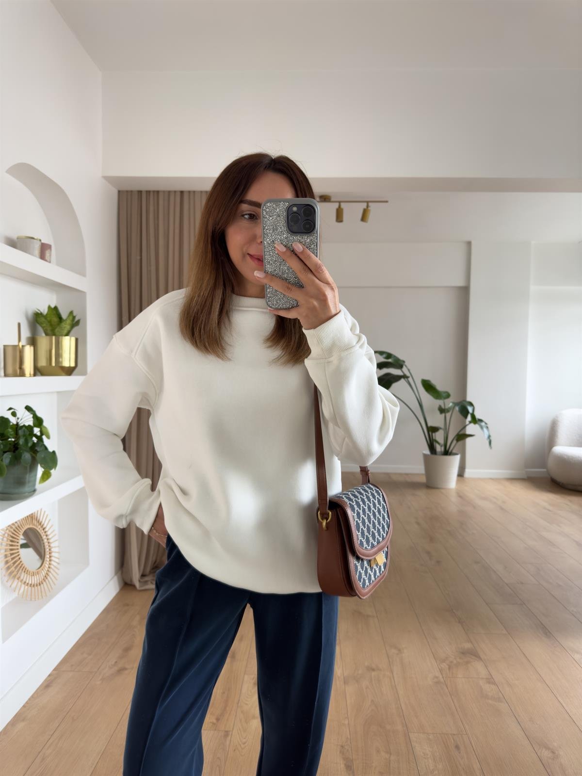KAREN EKRU ŞARDONLU OVERSIZE SWEAT