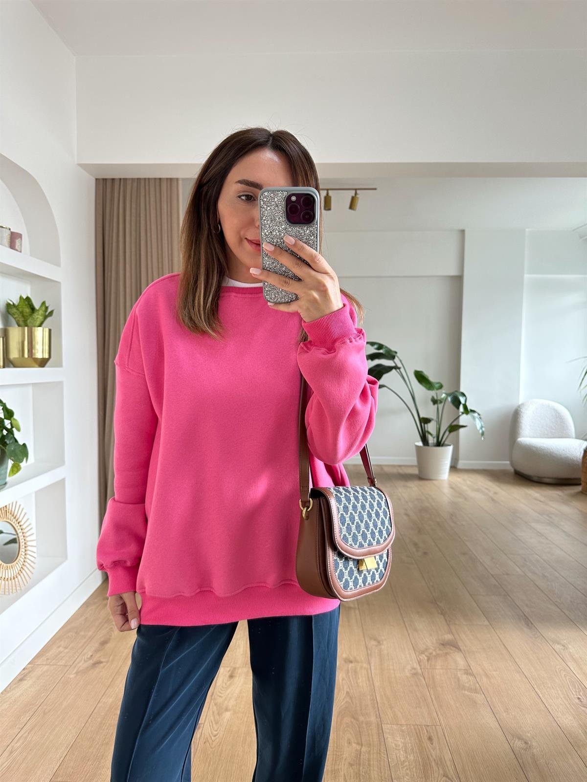 KAREN PEMBE ŞARDONLU OVERSIZE SWEAT
