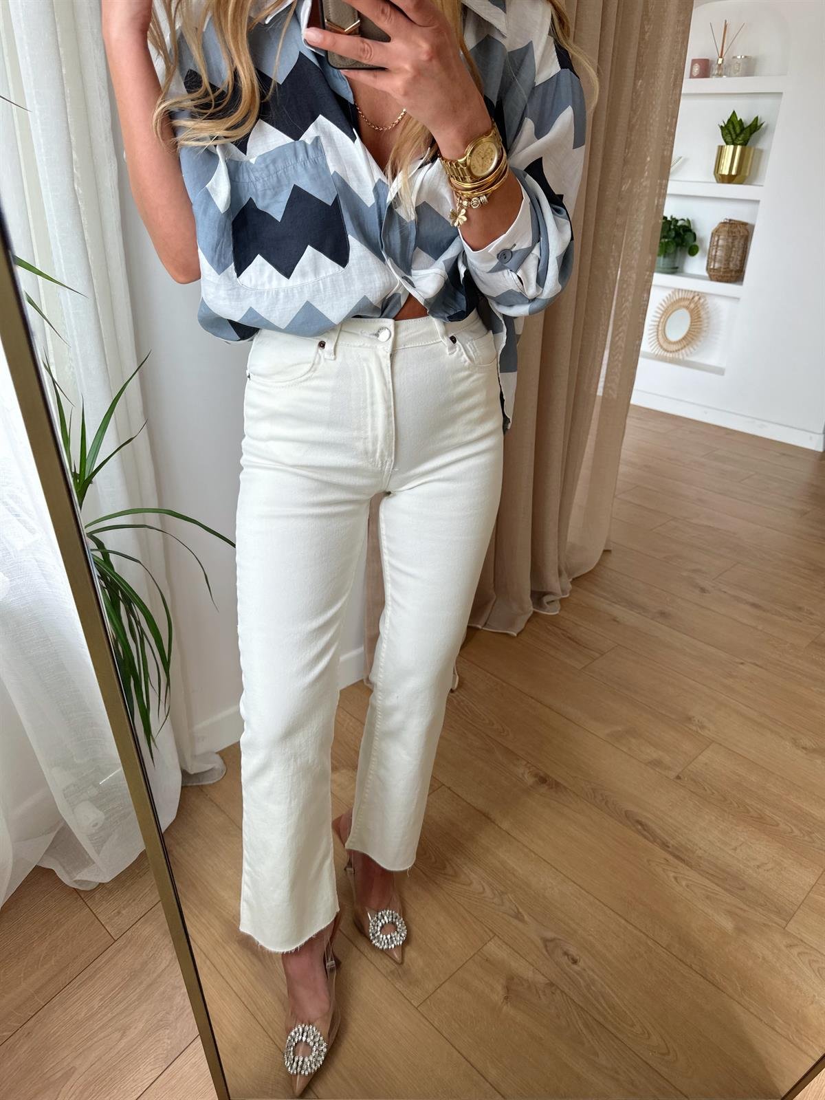 KIRIK BEYAZ FLARE JEAN
