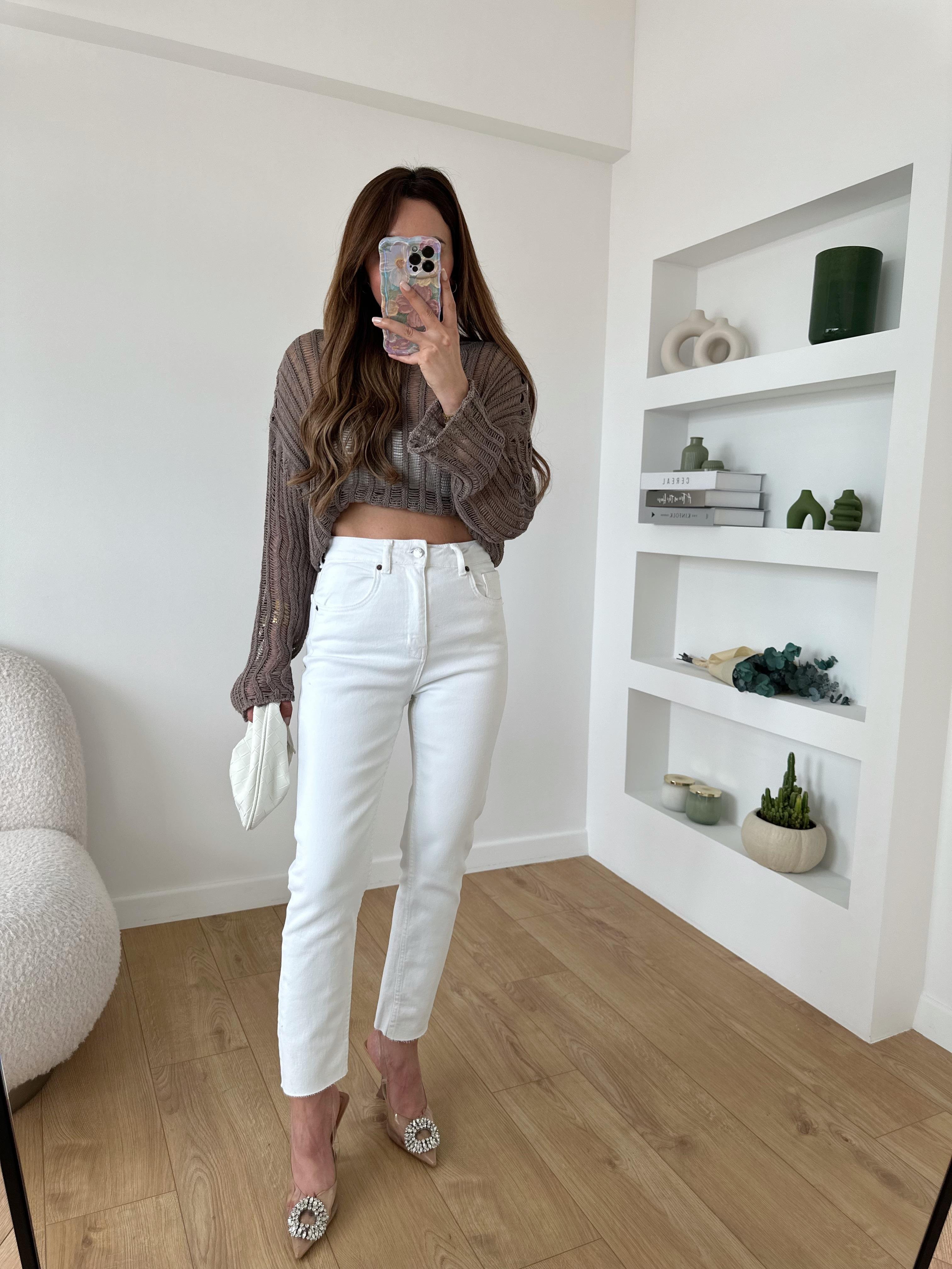 KIRIK BEYAZ MOM FİT PANTOLON (MUTLAKA 1 BEDEN KÜÇÜK ALINIZ)