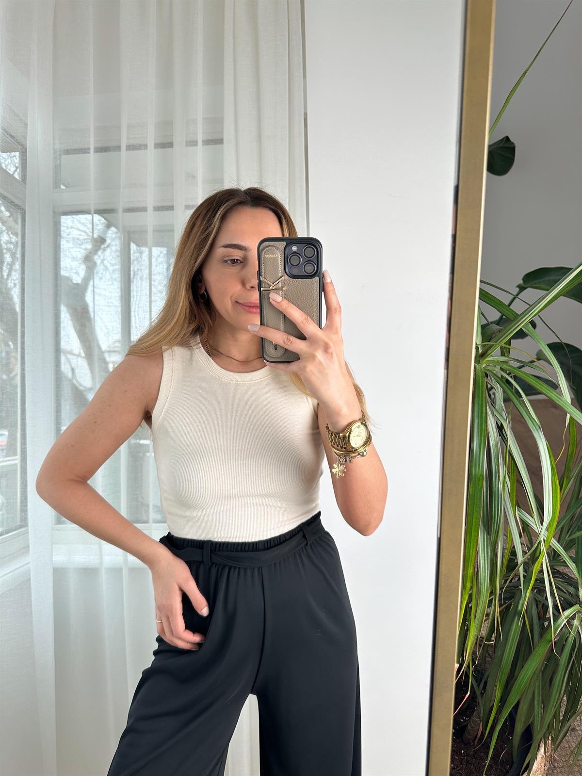 KREM BİSİKLET YAKA FİTİLLİ CROP