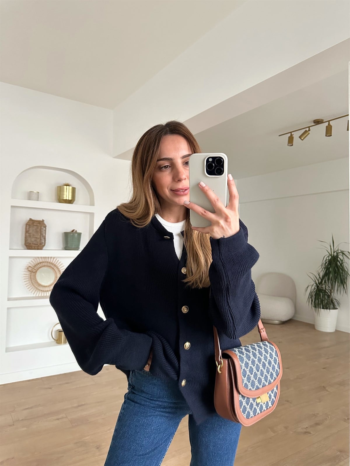 LACİVERT VATKALI TRİKO HIRKA