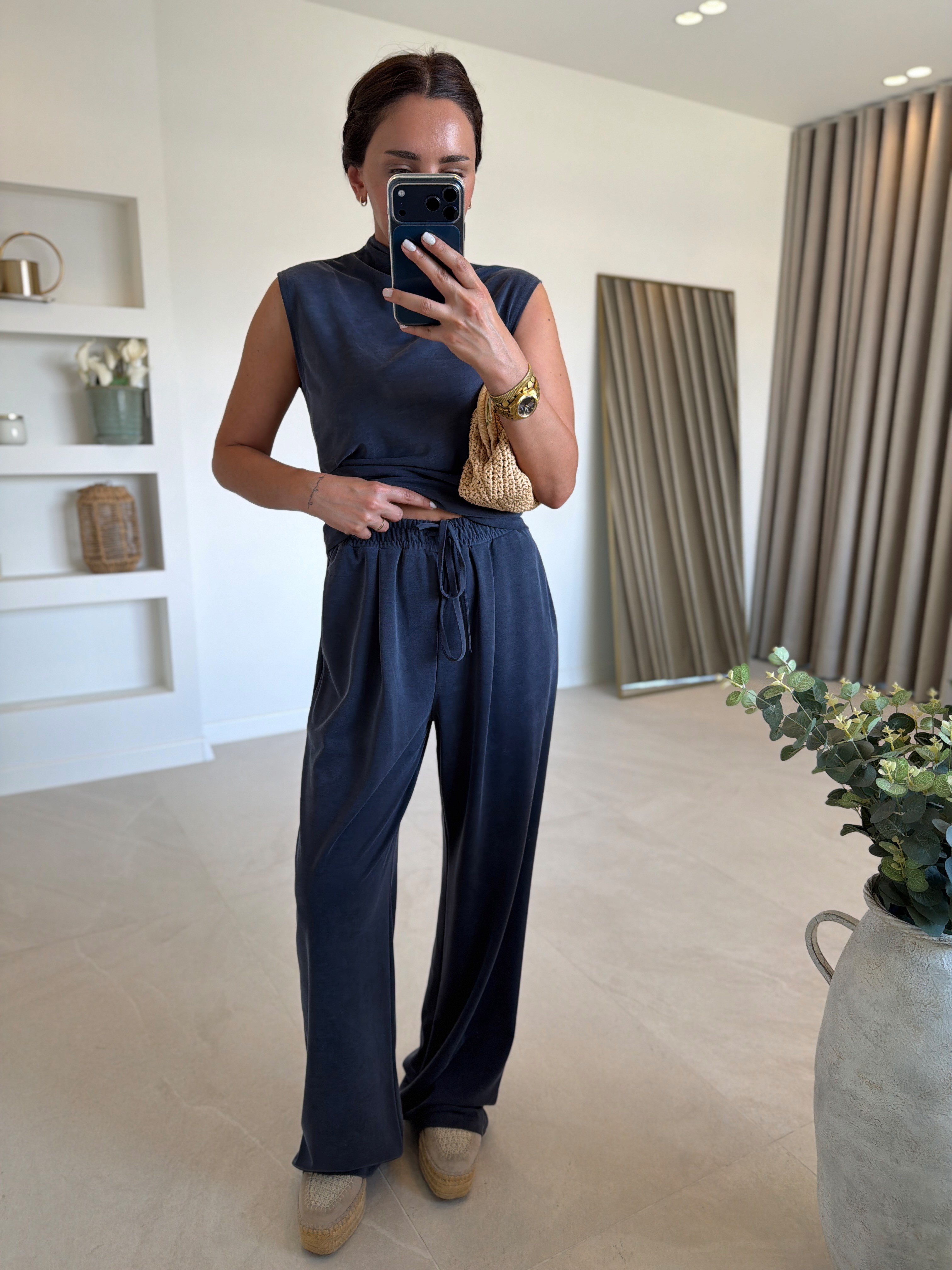 Low 7332 Pike Sıfır Kol Lacivert Bluz Pantolon Takım