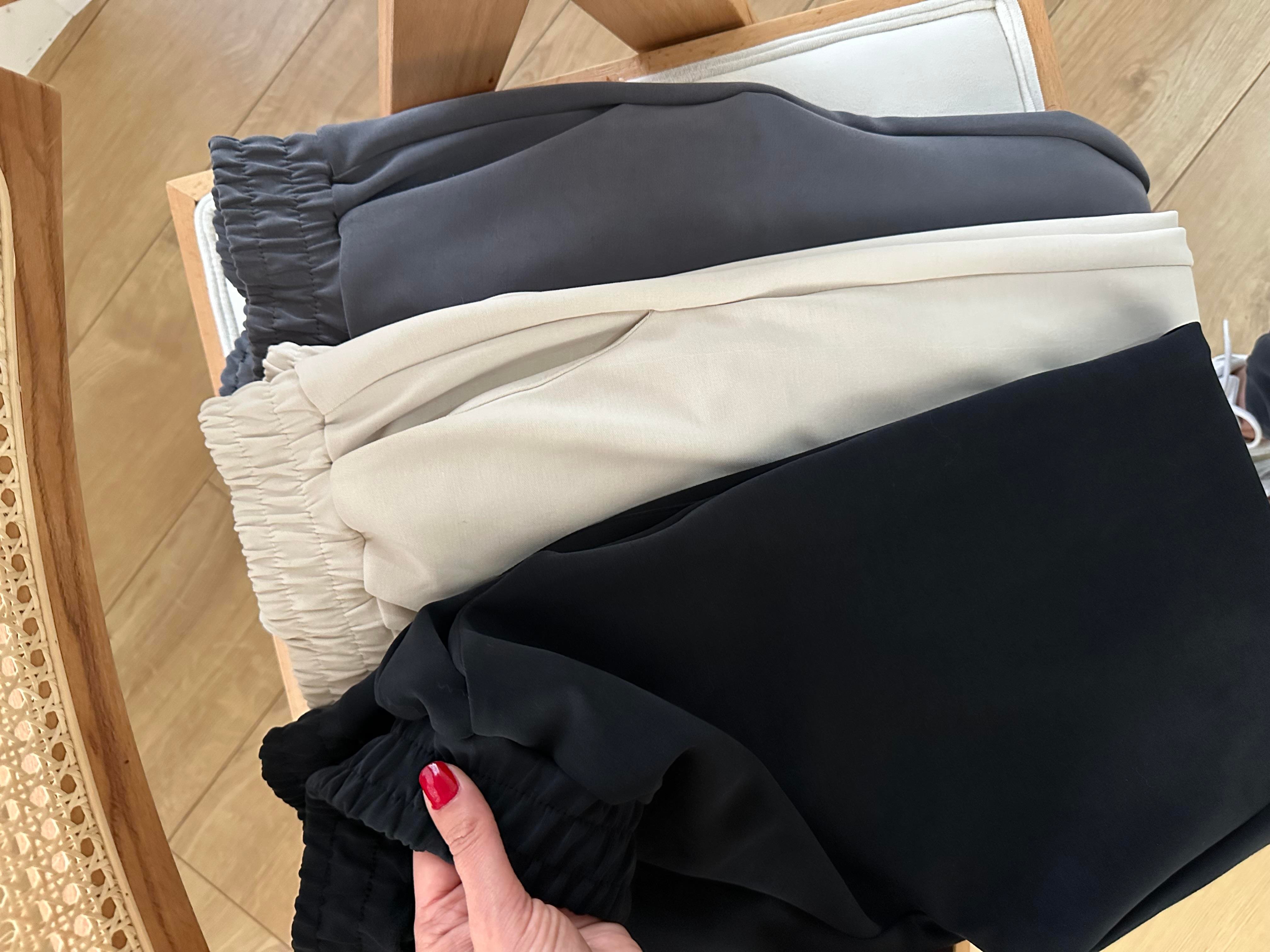 LOW SOLUK SİYAH PAÇASI LASTİKLİ MODAL PANTOLON