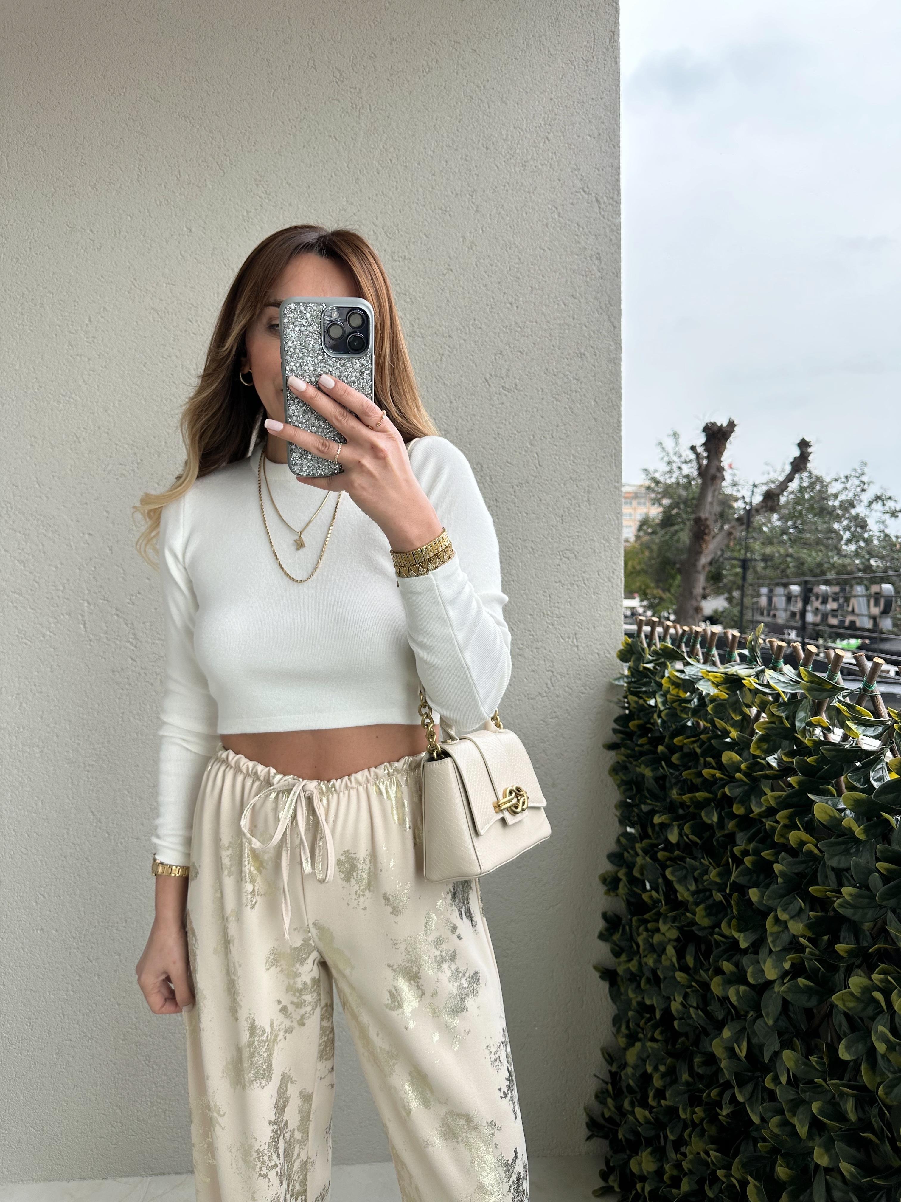 MD BİSİKLET YAKA BEYAZ CROP TRİKO