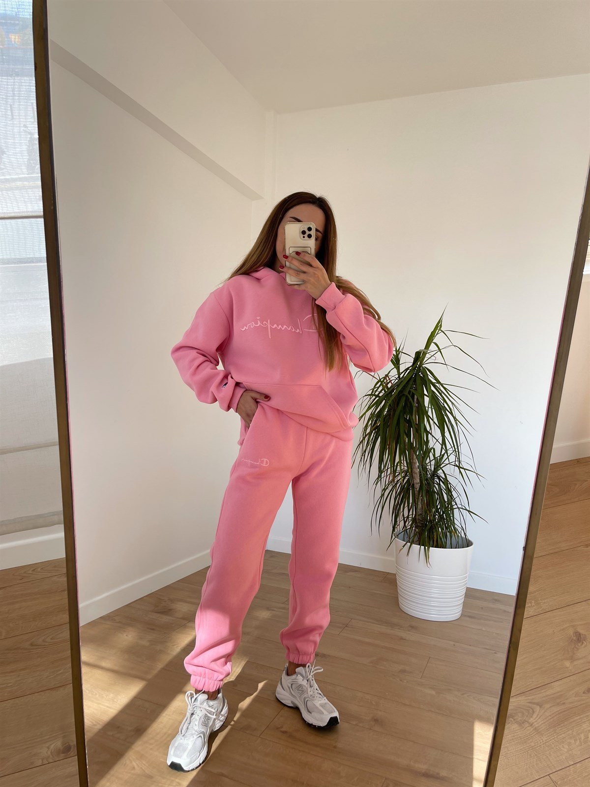 PEMBE CHAMPION EŞOFMAN TAKIMI