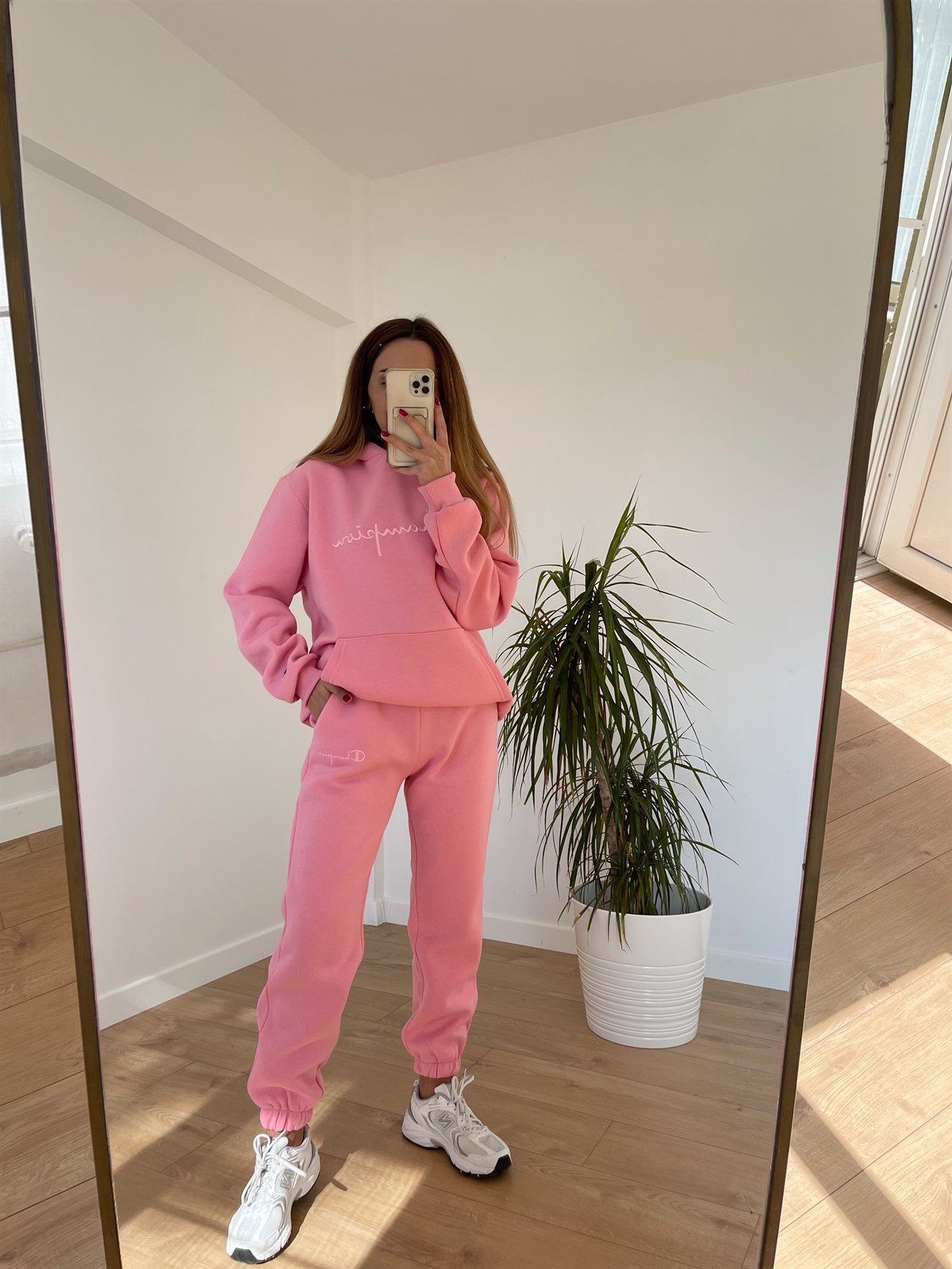 PEMBE CHAMPION EŞOFMAN TAKIMI