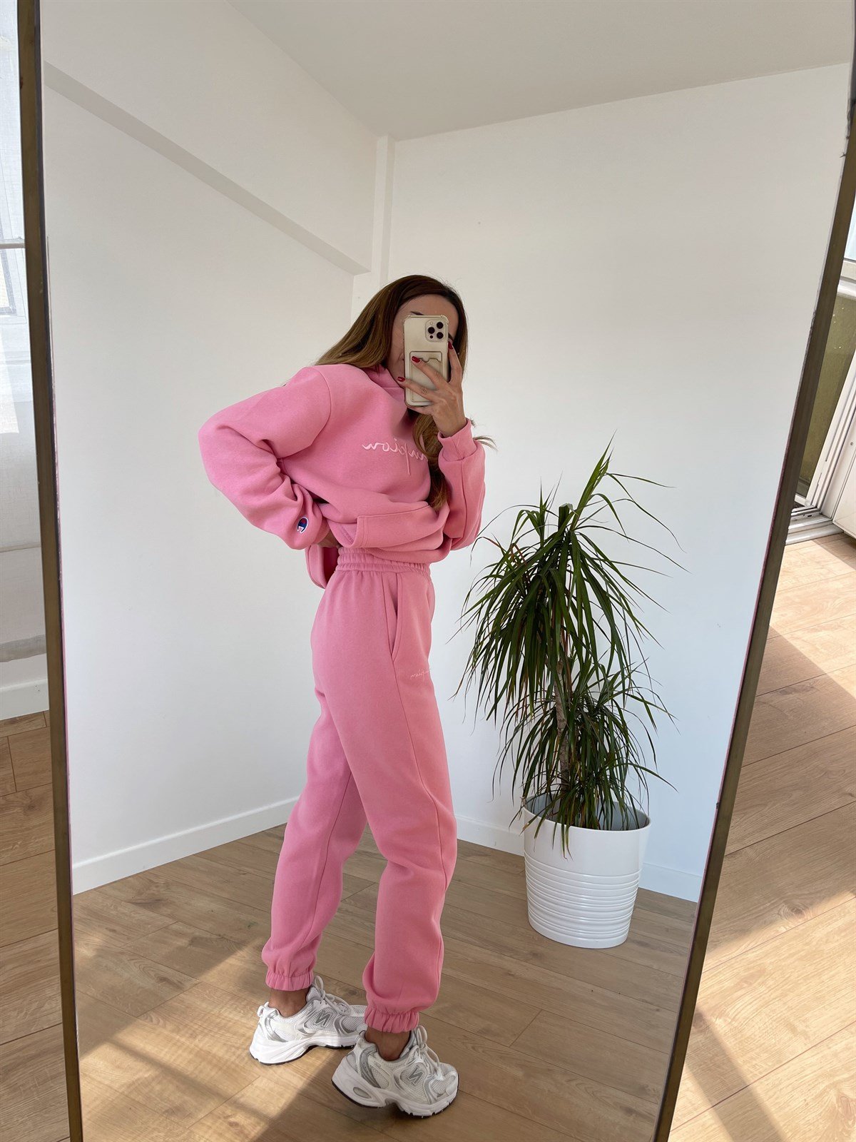 PEMBE CHAMPION EŞOFMAN TAKIMI