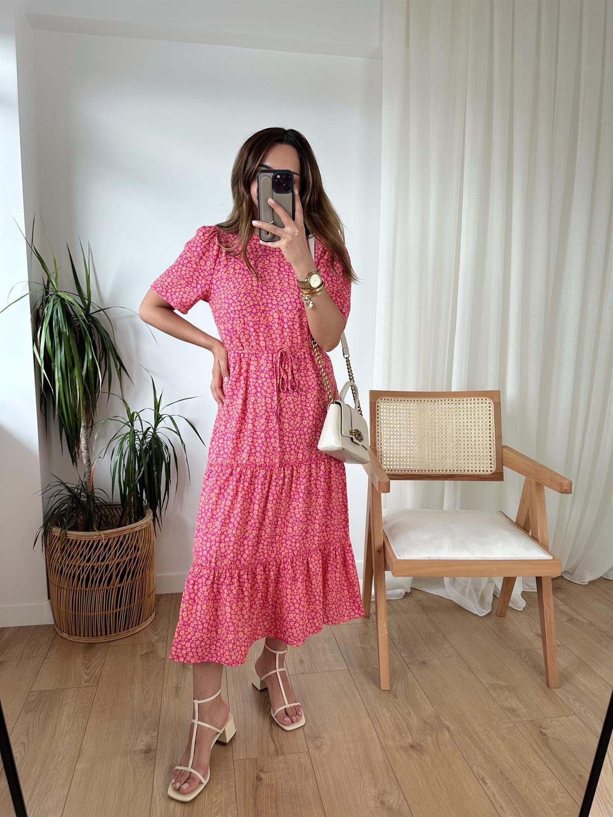 PEMBE ÇITIR DESENLİ ELBİSE
