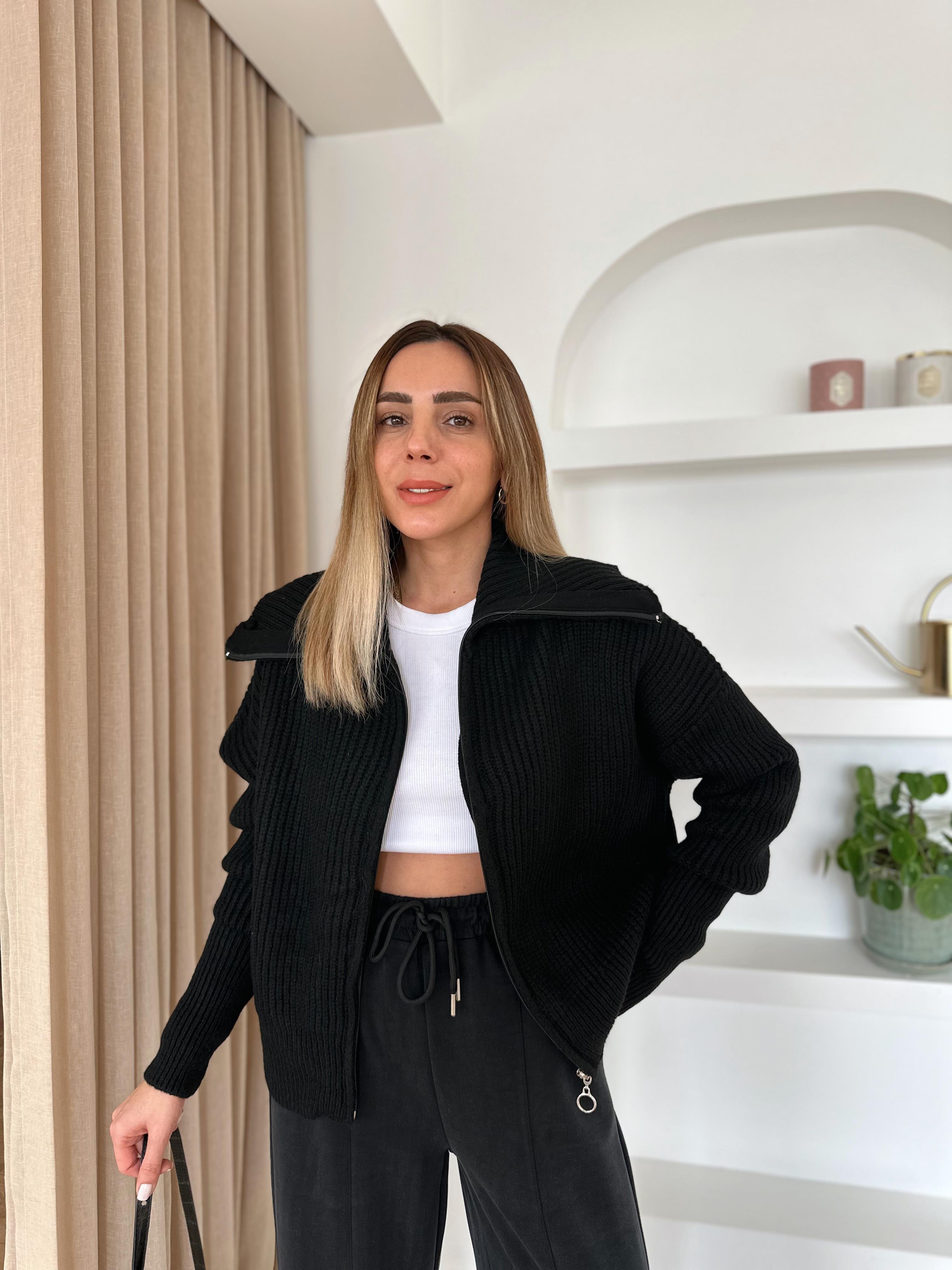 SELANİK YAKA SİYAH FERMUARLI KALIN HIRKA