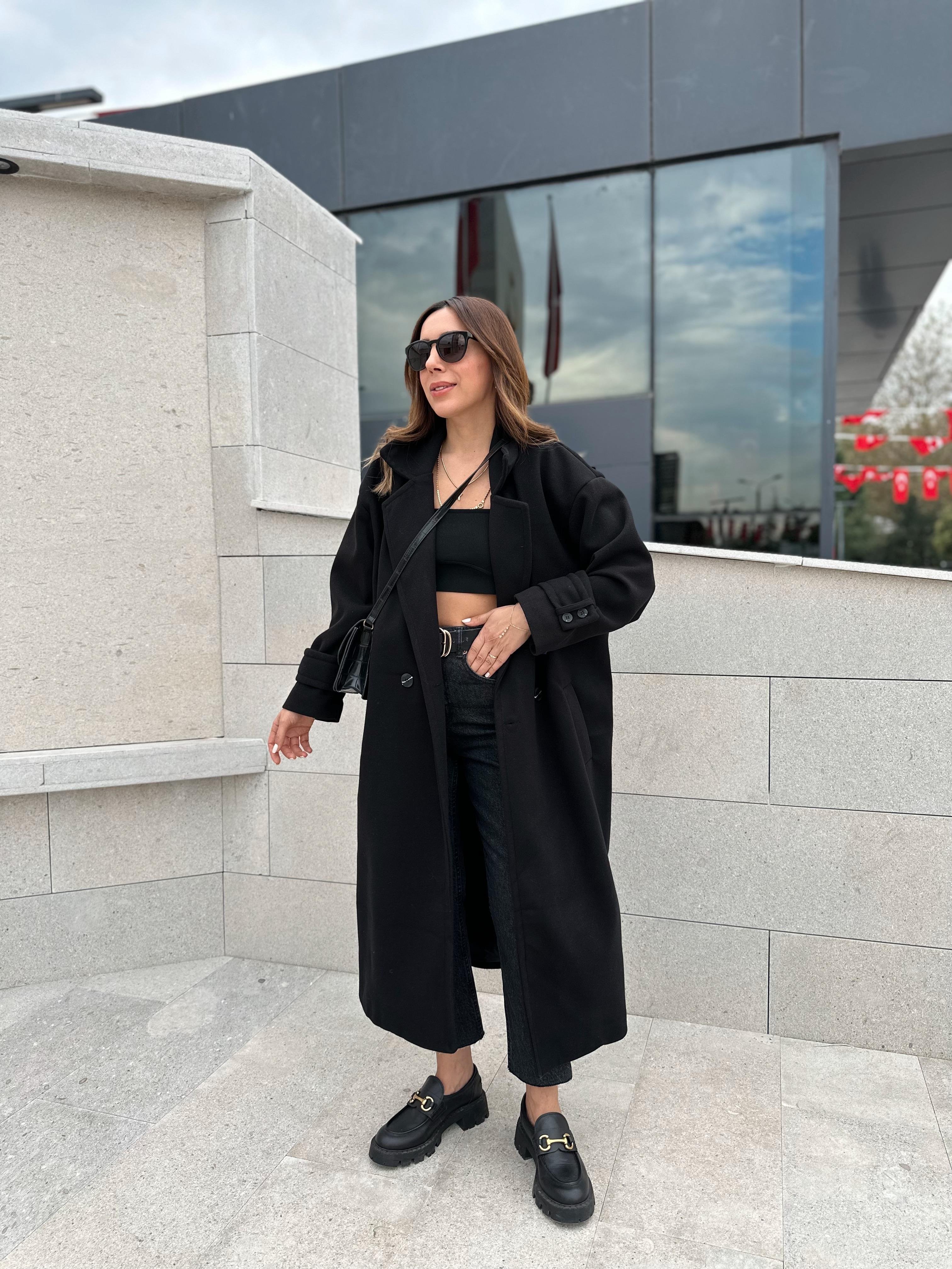 SİYAH ASTARLI OVERSIZE KAŞE KABAN