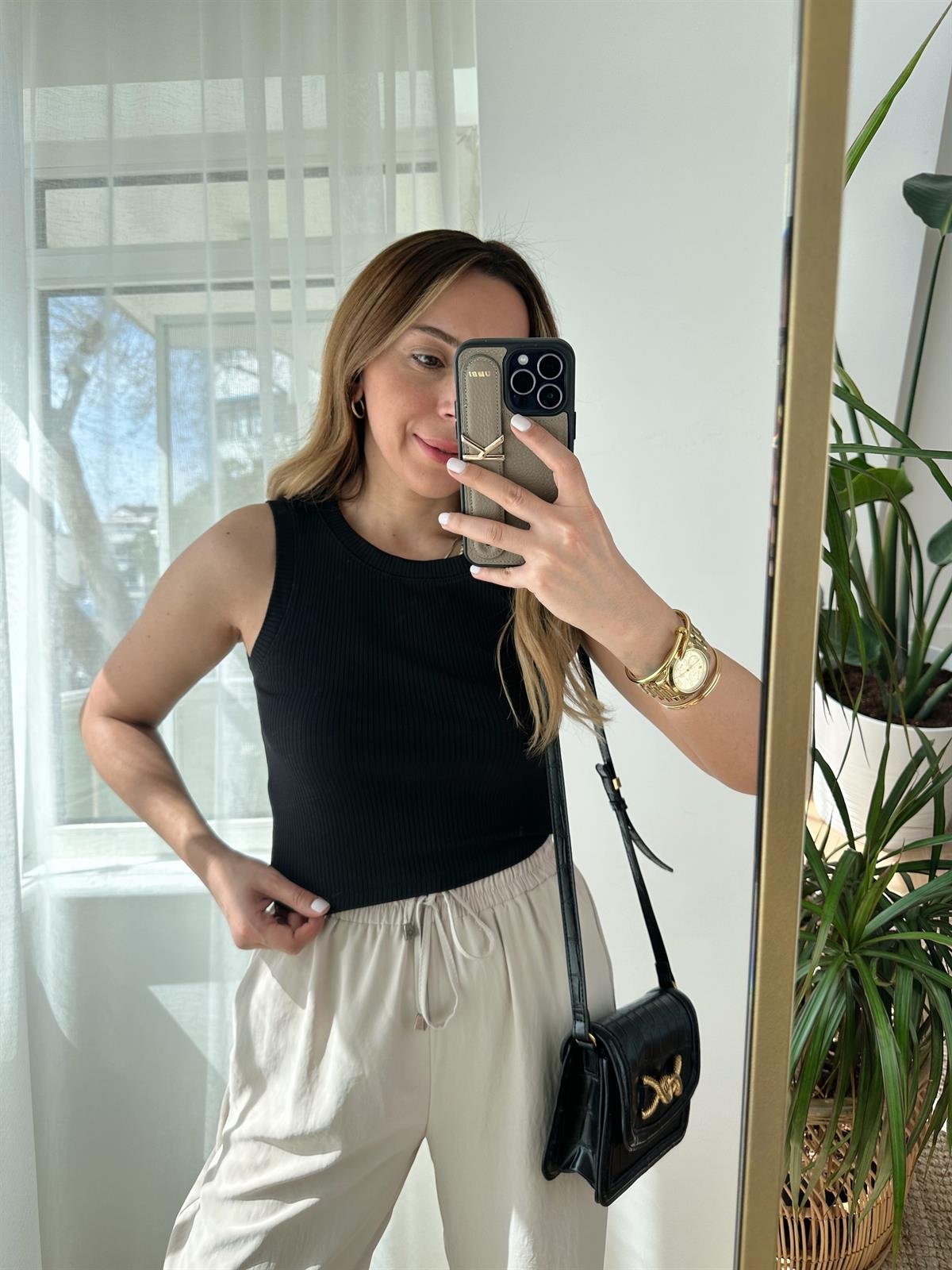 SİYAH BİSİKLET YAKA FİTİLLİ CROP