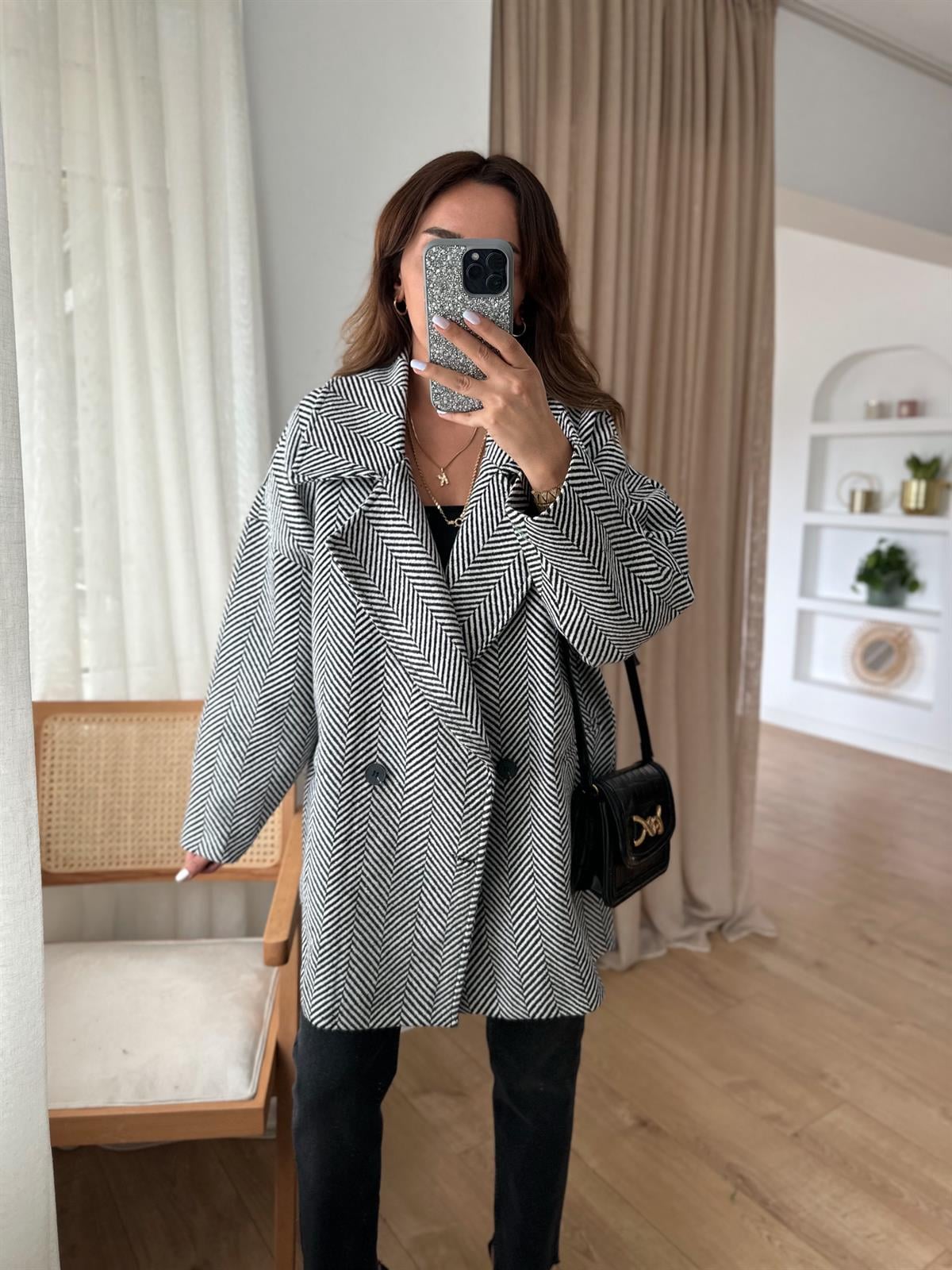 SİYAH EKRU KAZAYAĞI ASTARLI OVERSIZE KABAN