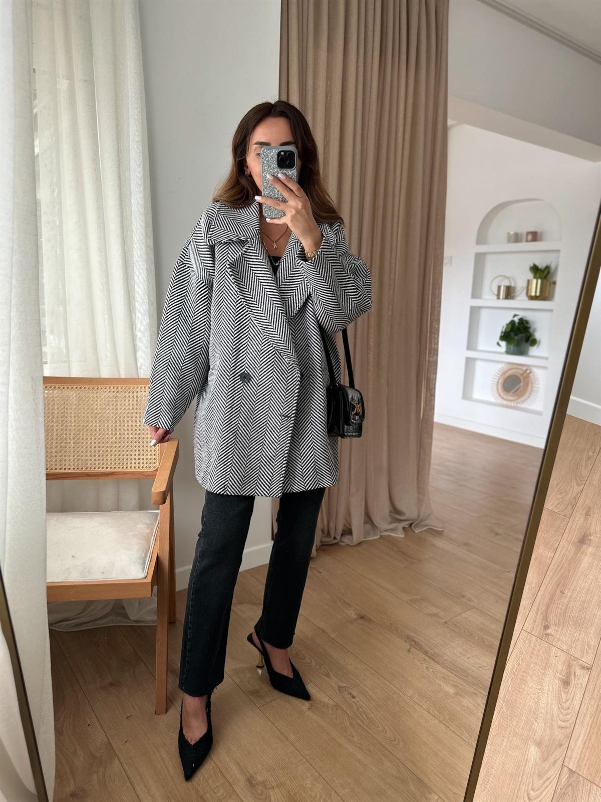SİYAH EKRU KAZAYAĞI ASTARLI OVERSIZE KABAN