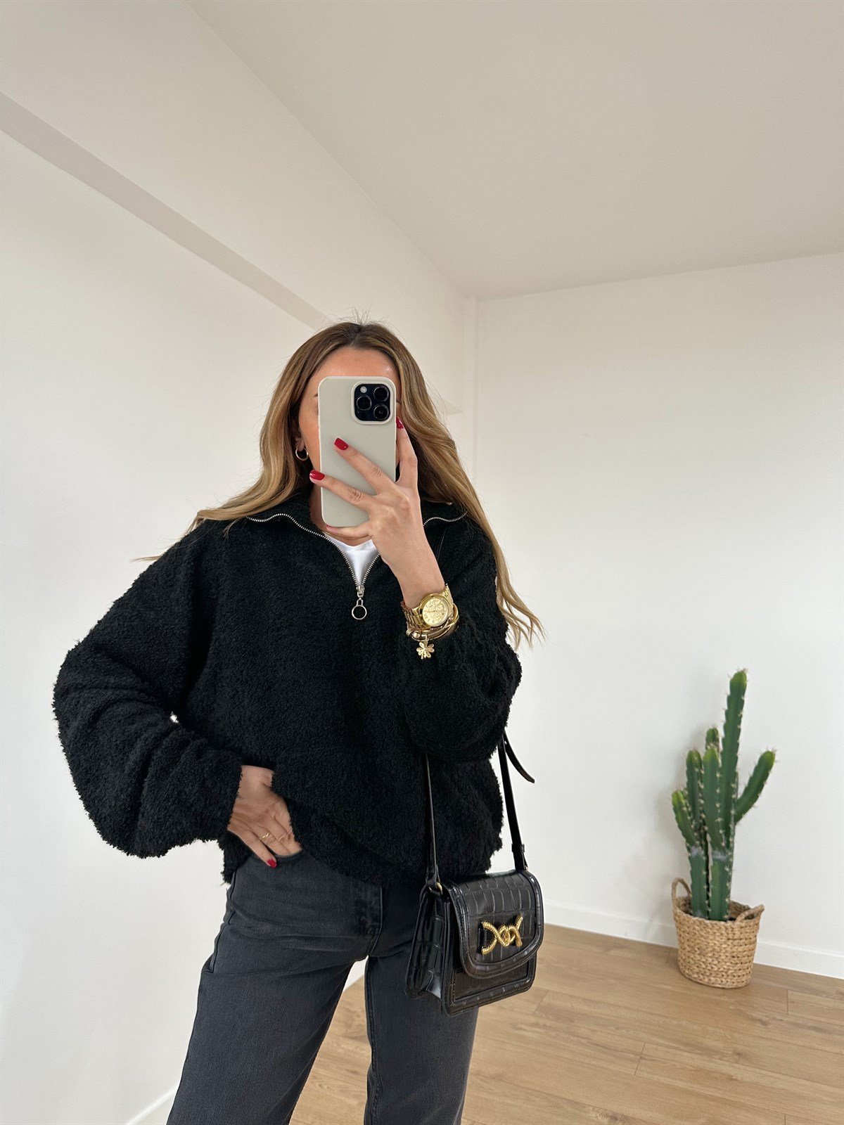 SİYAH PELUŞ SWEAT 
