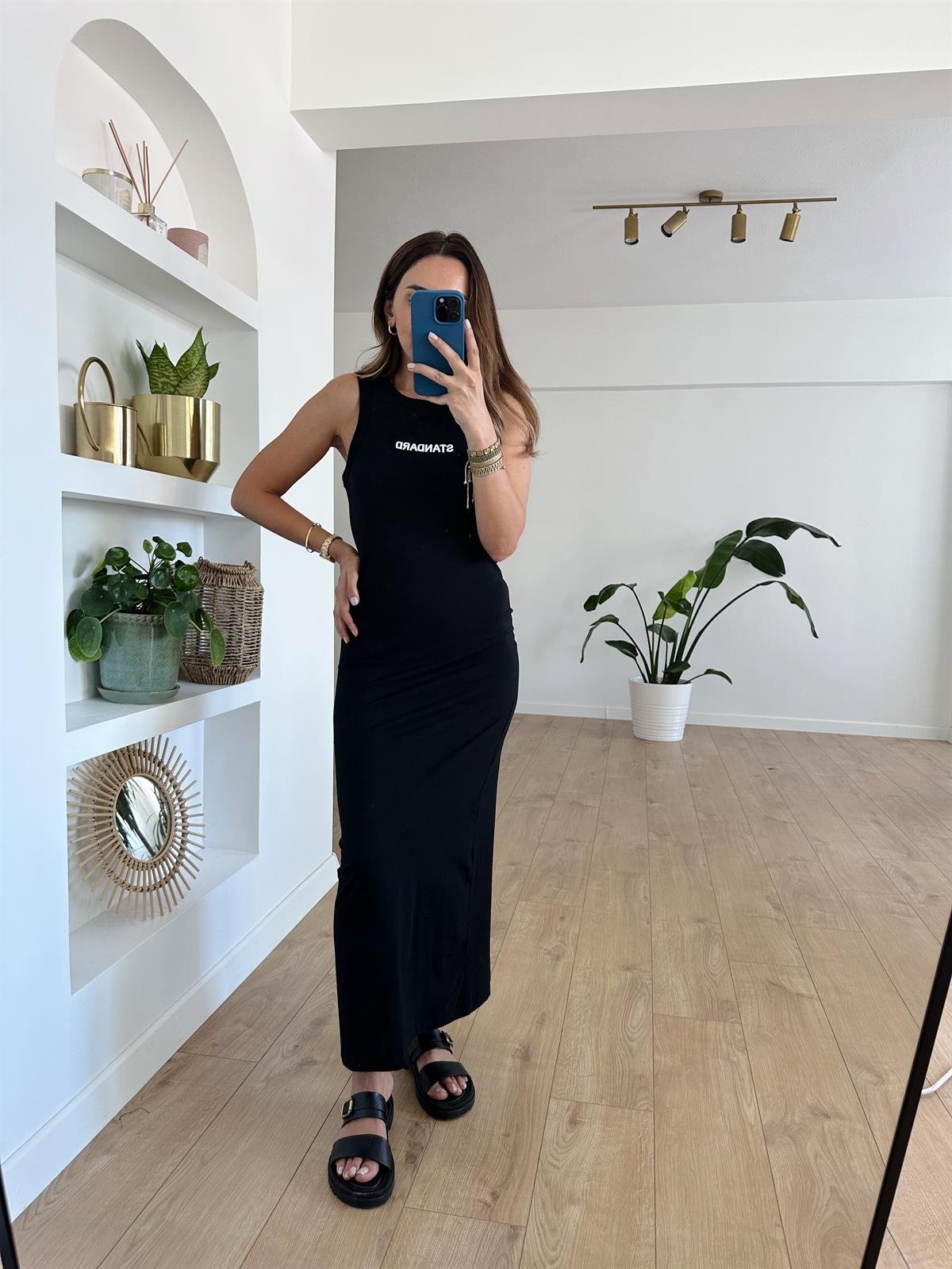 SİYAH STANDART YAZILI BASIC ELBİSE