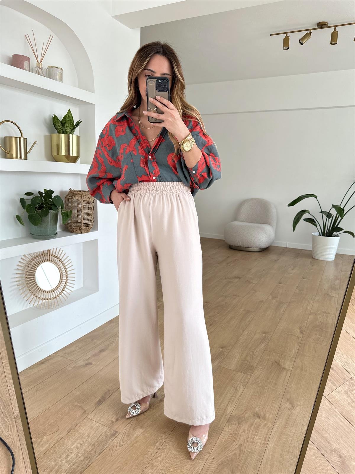 TAŞ BELİ LASTİKLİ BOL PANTOLON