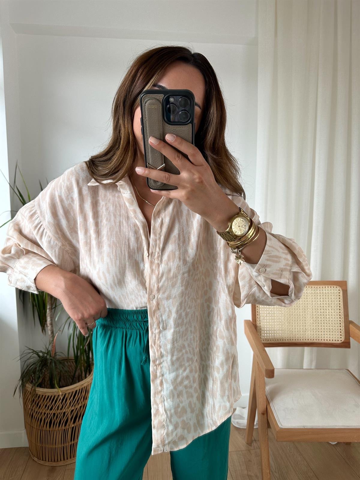 TAŞ LEOPAR TENSEL OVERSIZE GÖMLEK