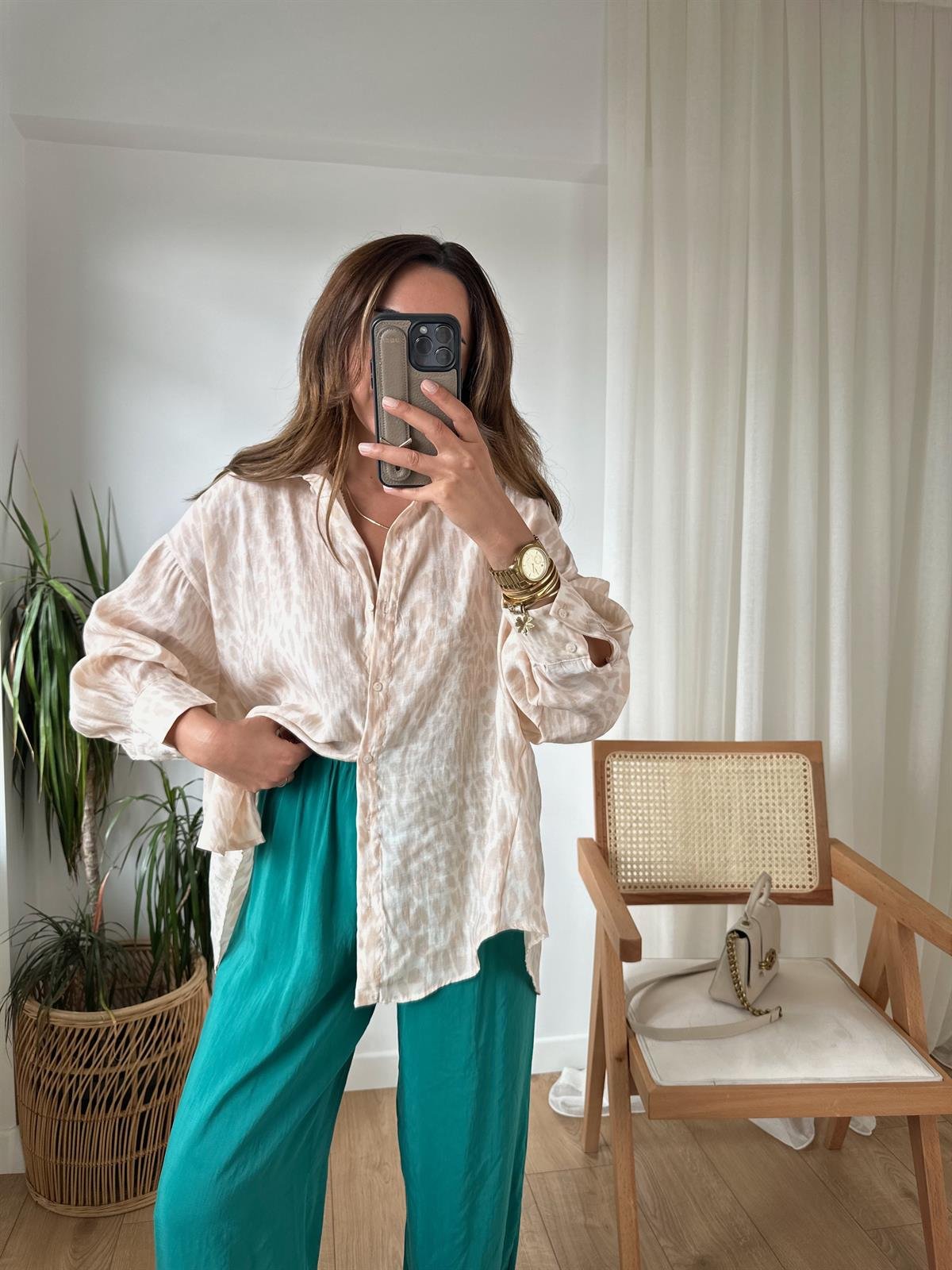 TAŞ LEOPAR TENSEL OVERSIZE GÖMLEK