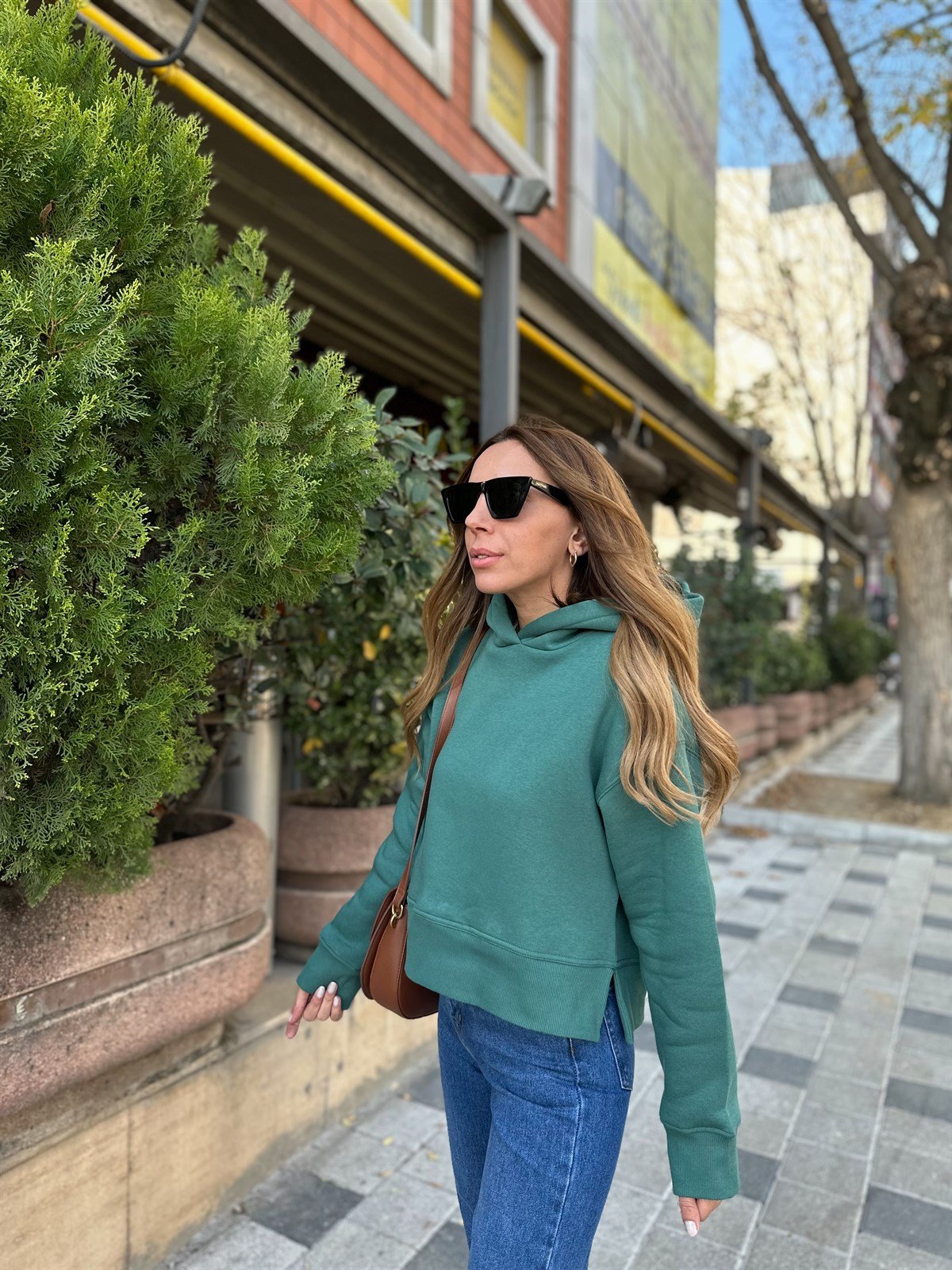 YEŞİL KAPŞONLU KALIN SWEAT