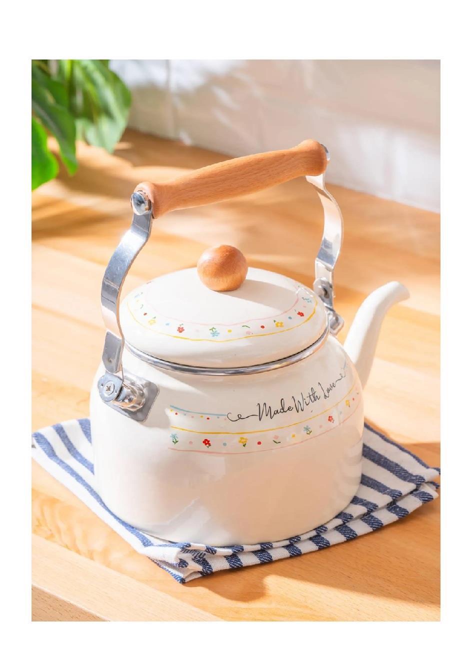 ÇAYCILAR VE KETTLEACAR009.01.1190ACAR XAP-07781 MADE WITH LOVE 2,5 L KUĞU MODEL EMAYE KETTLEACAR XAP-07781 MADE WITH LOVE 2,5 L KUĞU MODEL EMAYE KETTLE