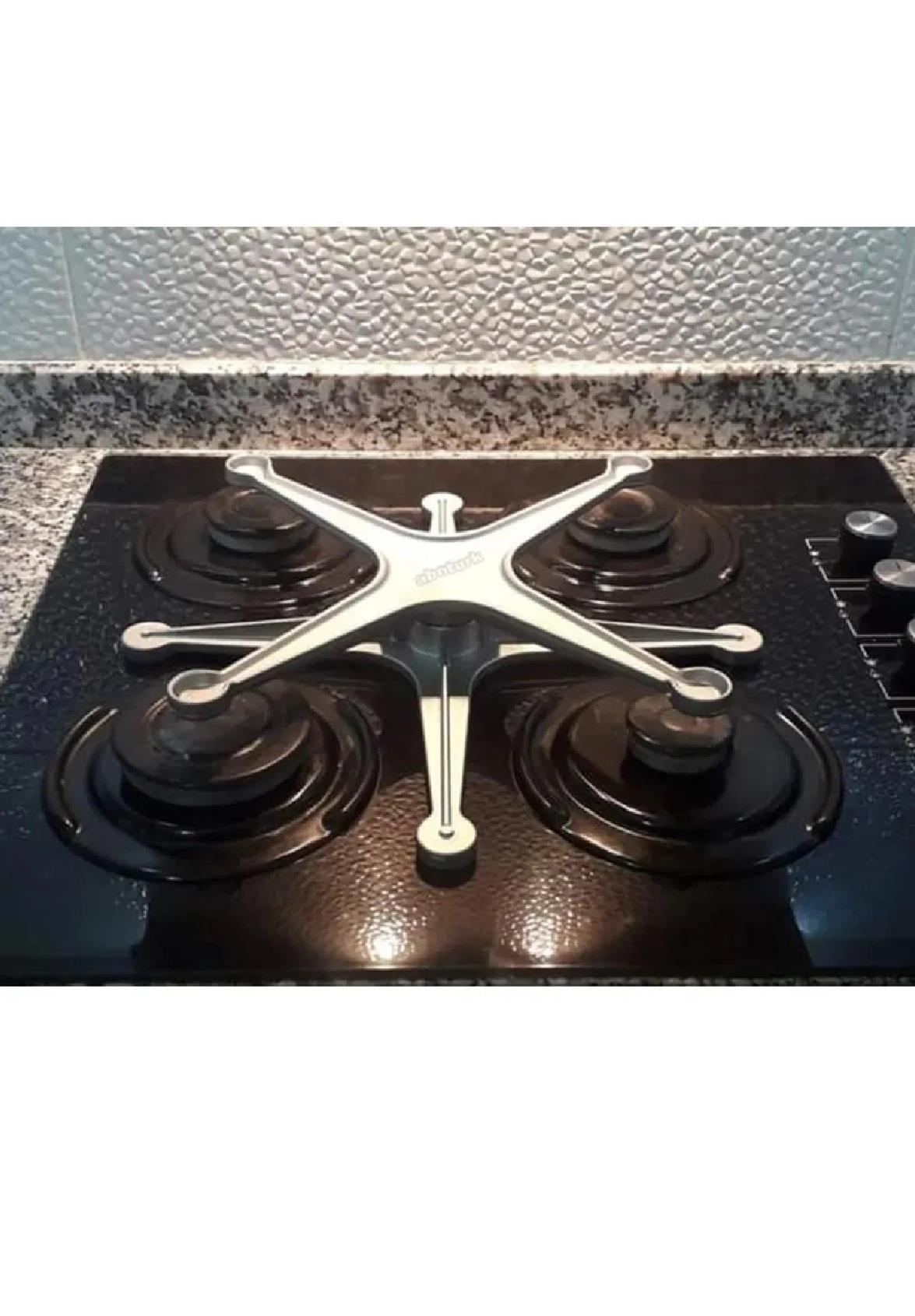 PRATİK EV GEREÇLERİMUHTELİF009.07.0318Netiş Börek Pişirme Aparatı Dönerli Kutulu 0689Netiş Börek Pişirme Aparatı Dönerli Kutulu 0689