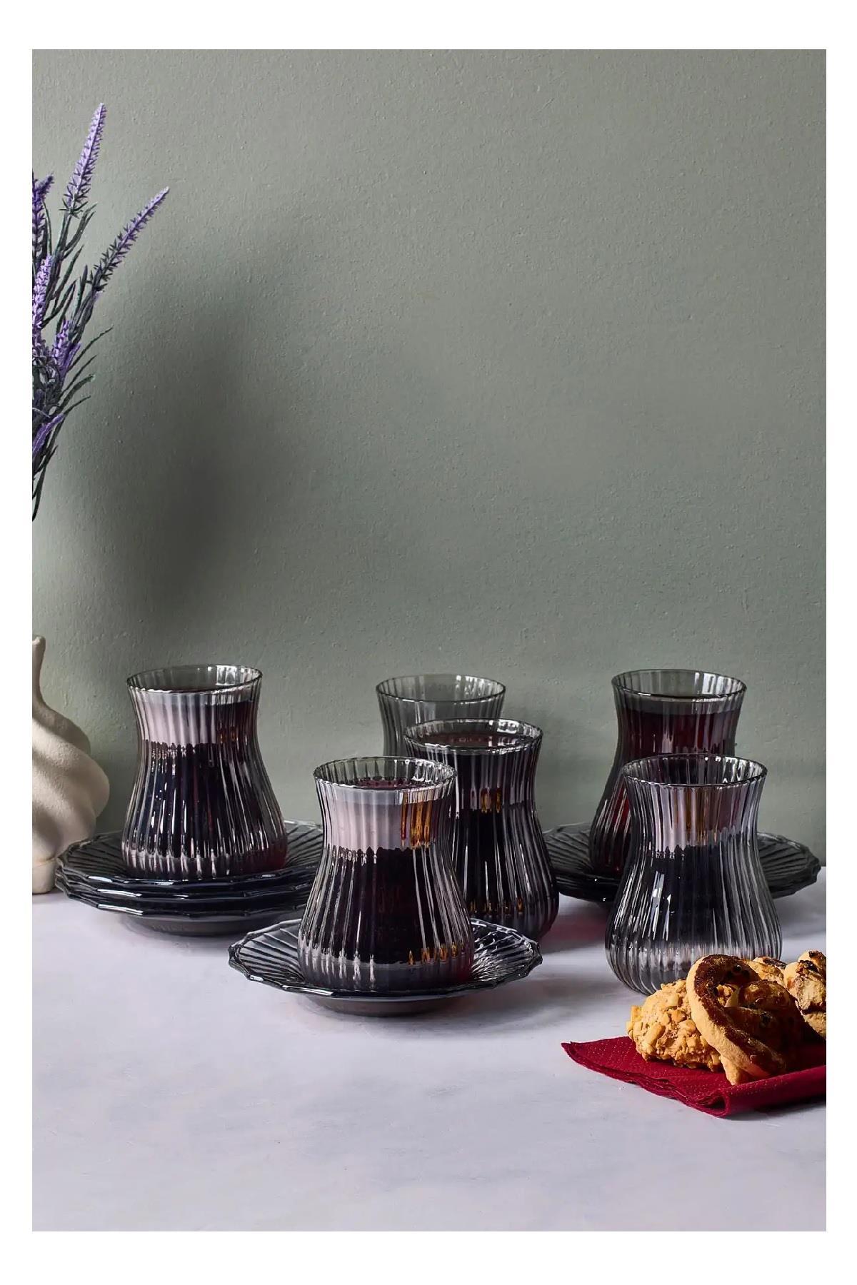 ÇAY BARDAĞIPEROTTİ009.21.0072Perotti 18040 Mudanya 12 prç Çay Takımı Füme 170 mlPerotti 18040 Mudanya 12 prç Çay Takımı Füme 170 ml