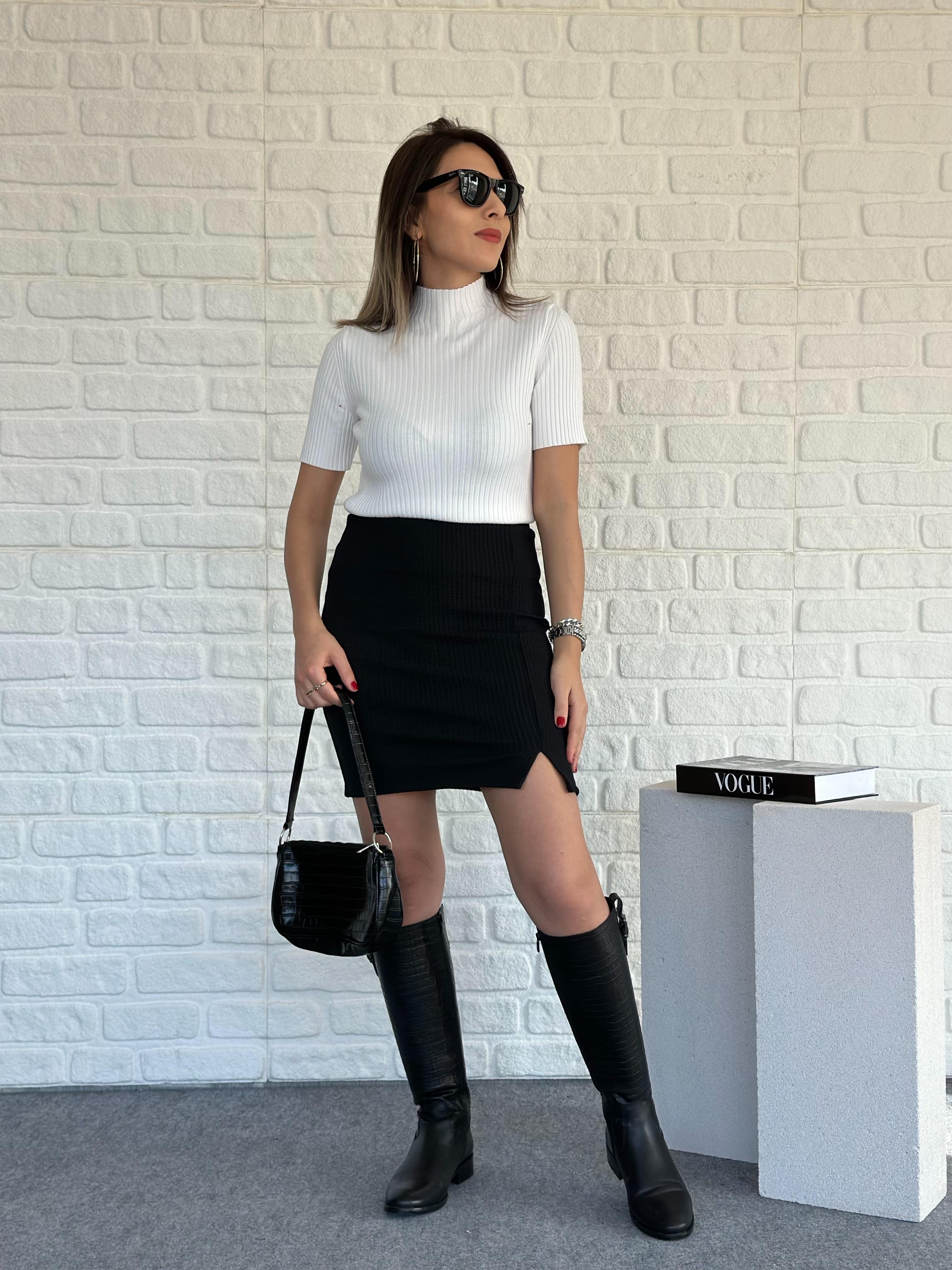 Fitilli Mini Yırtmaçlı Etek