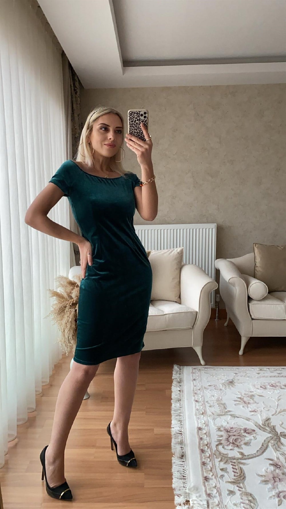 Kadife Elbise Zümrüt Yeşili
