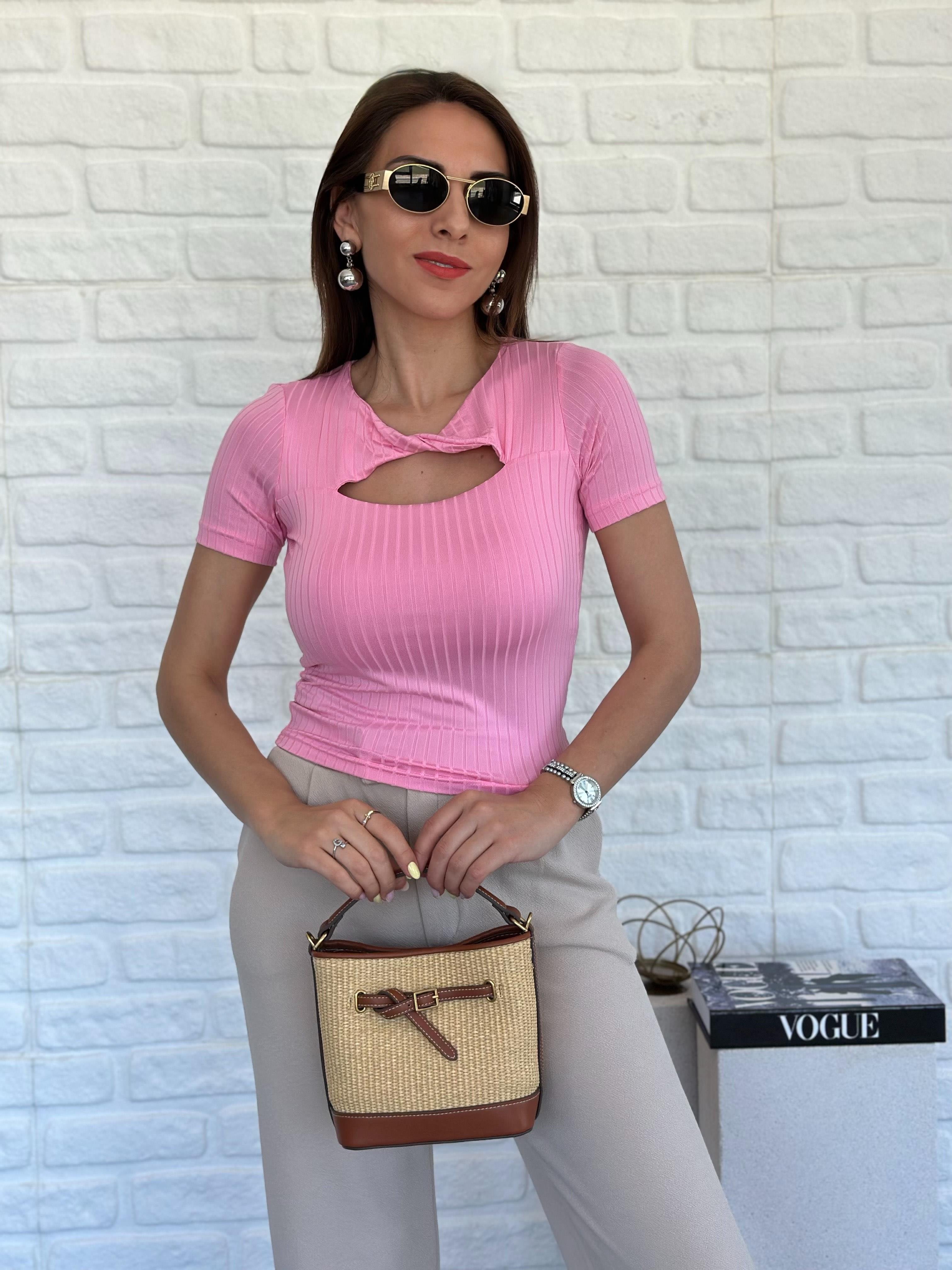 Önü Dekolteli Bluz Pembe