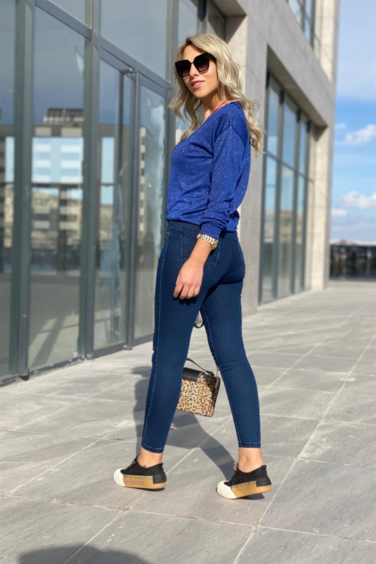 Skinny Jean Laci