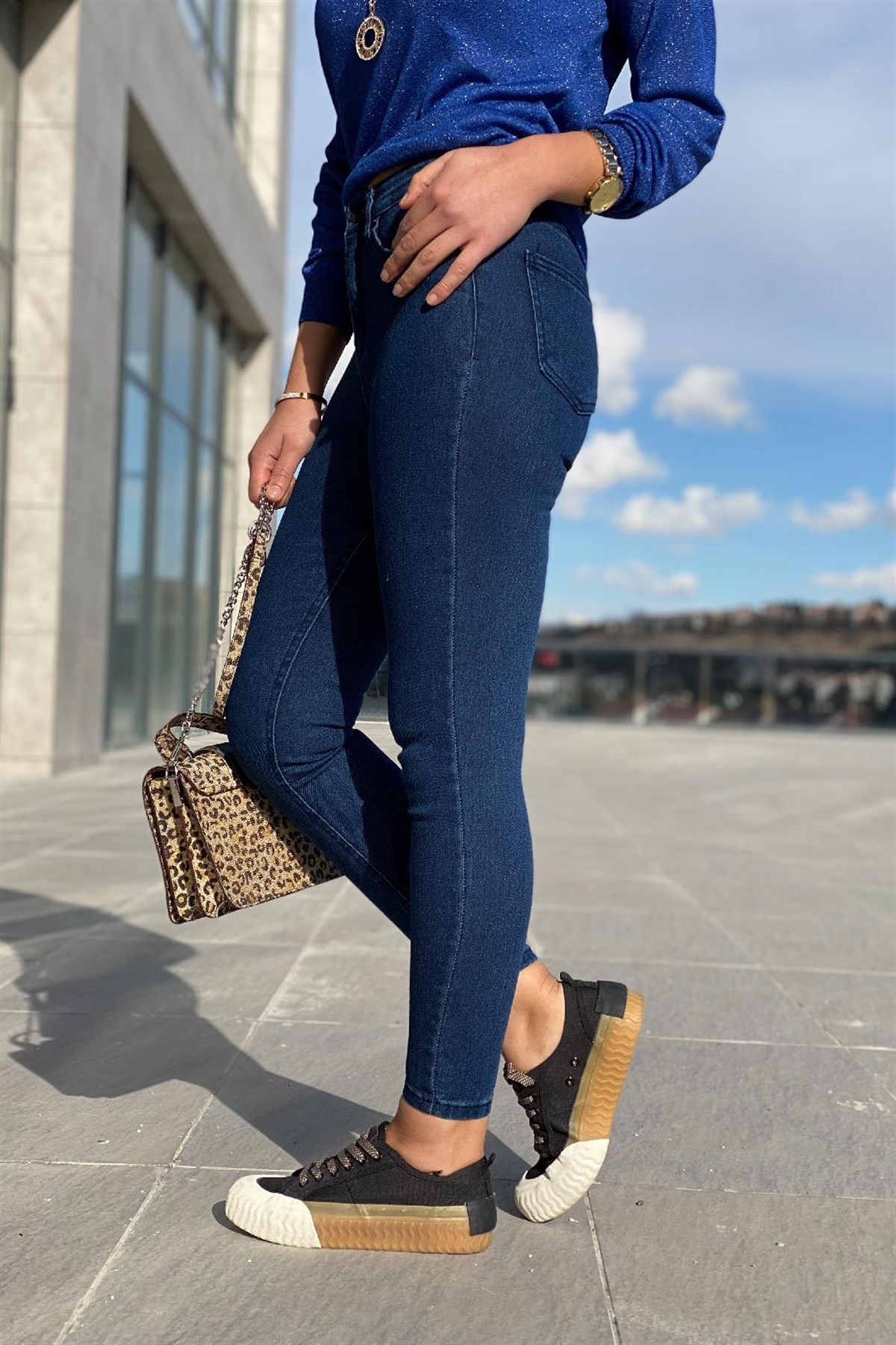 Skinny Jean Laci