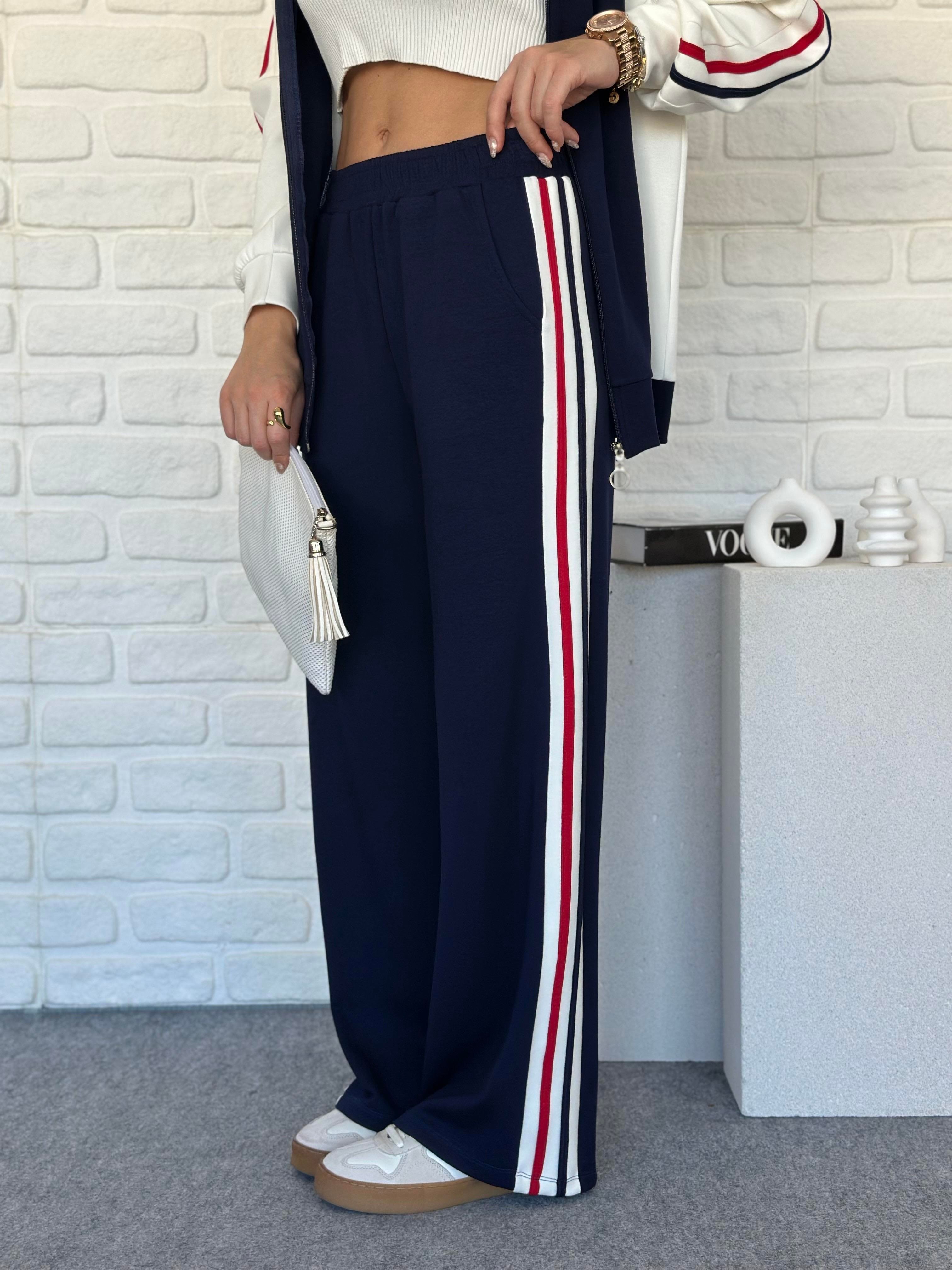 Yan Şeritli Fermuarlı  Modal Takım Laci