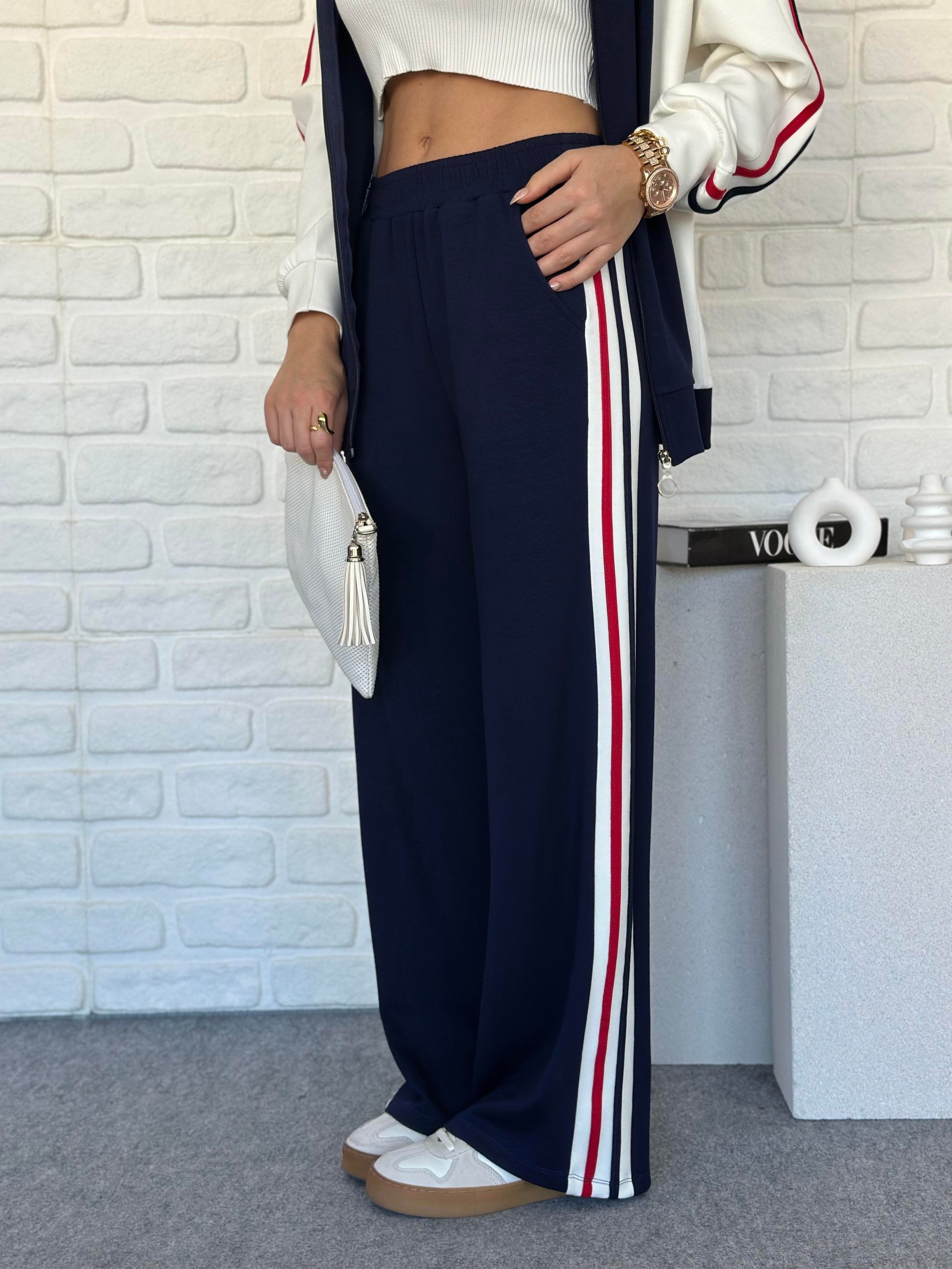 Yan Şeritli Fermuarlı  Modal Takım Laci