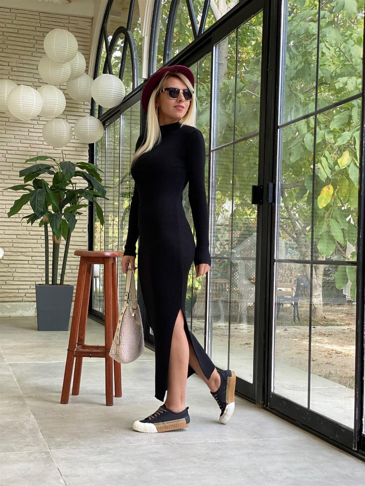 Yırtmaçlı Triko Elbise