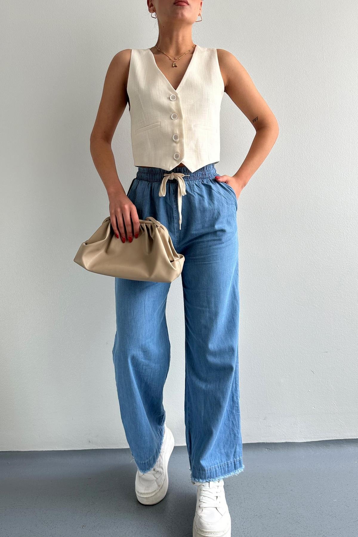 Paçası Püsküllü Straight Fit Denim Pantolon Mavi | Fashion Friends