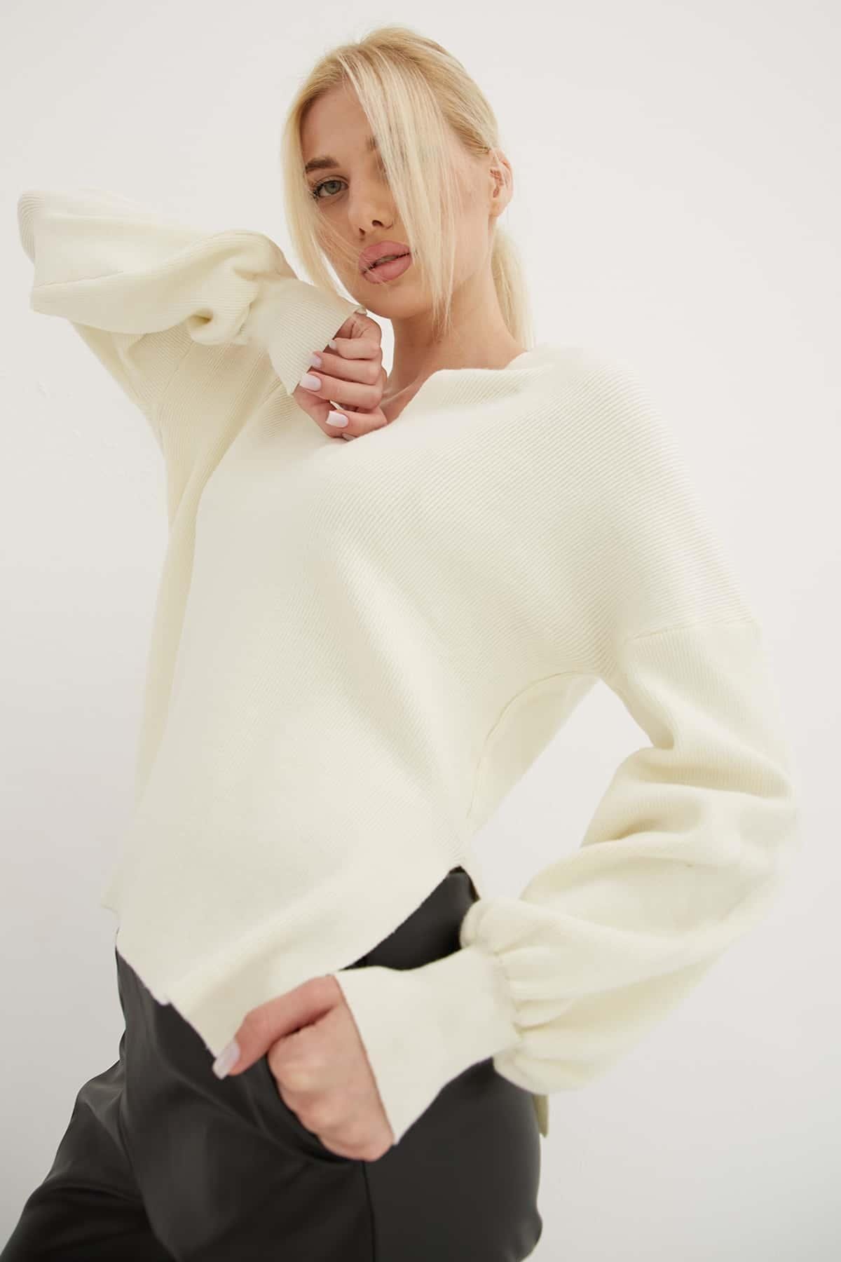 V Yaka Kazak Ekru | Fashion Friends