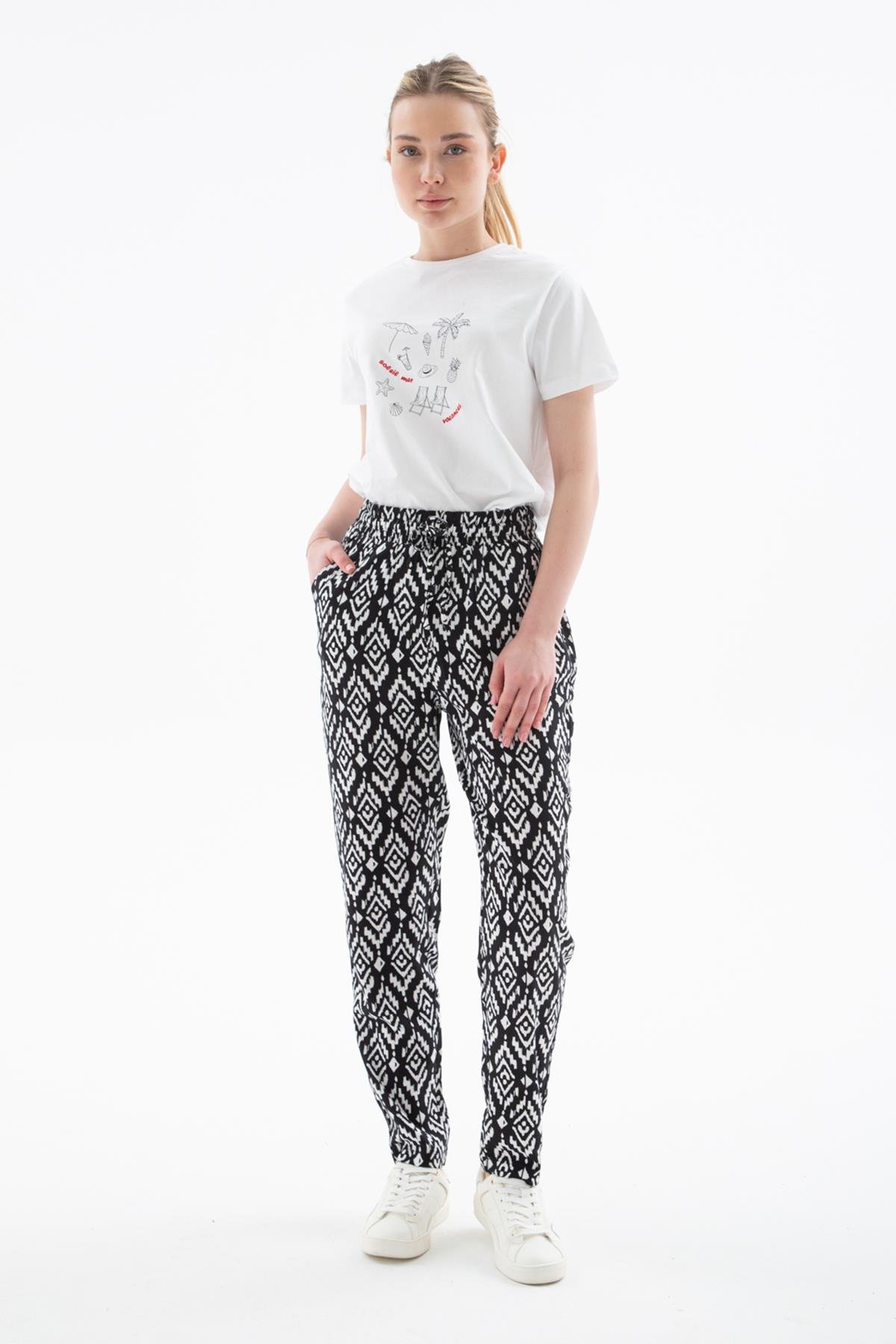 Viskon Rahat Lastikli Desenli Pantolon Siyah | Fashion Friends