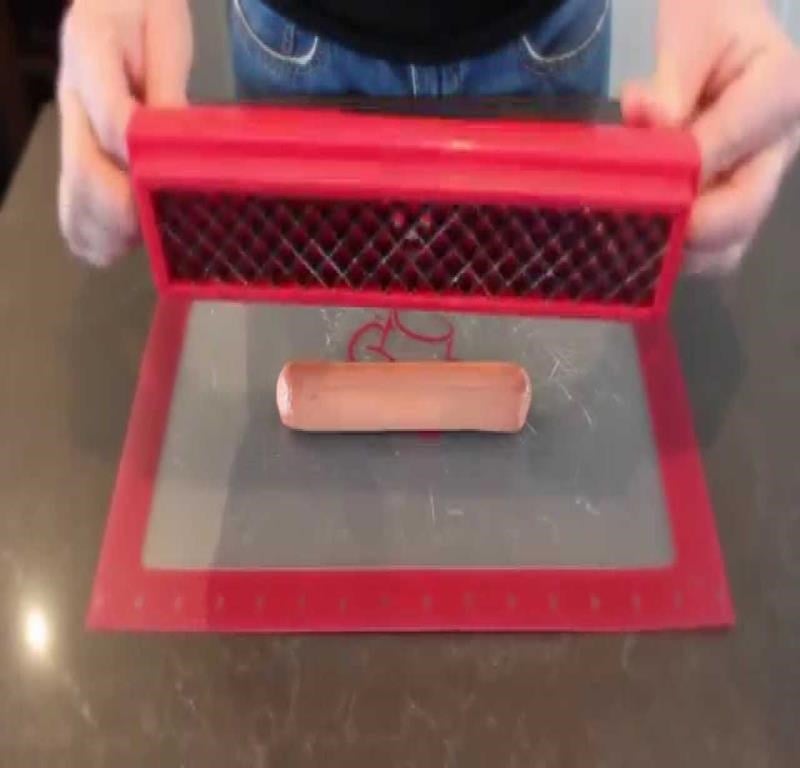 Slotdog Sosis & Hotdog Şekillendirme Aleti