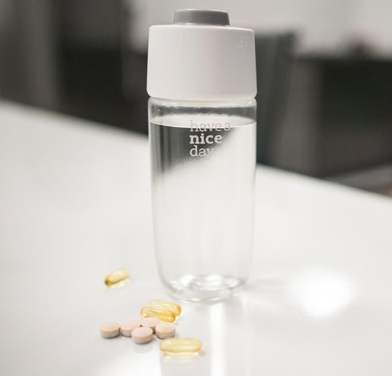 Çok Bölmeli Kabartma yazılı İlaç Ve Su Şişesi