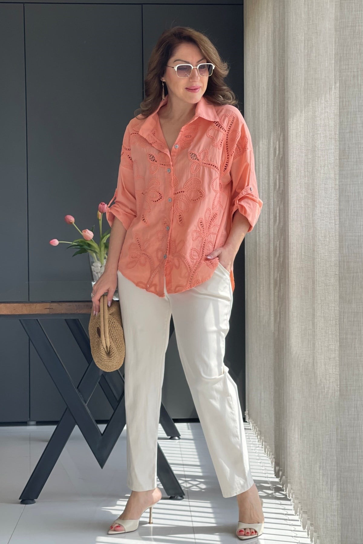 Ajurlu Yavruağzı Brode Gömlek