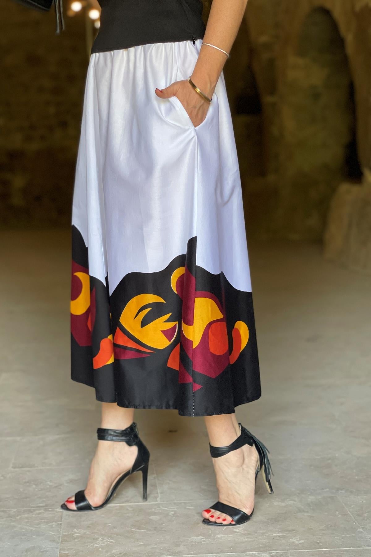 Alev Model Beyaz Çan Etek